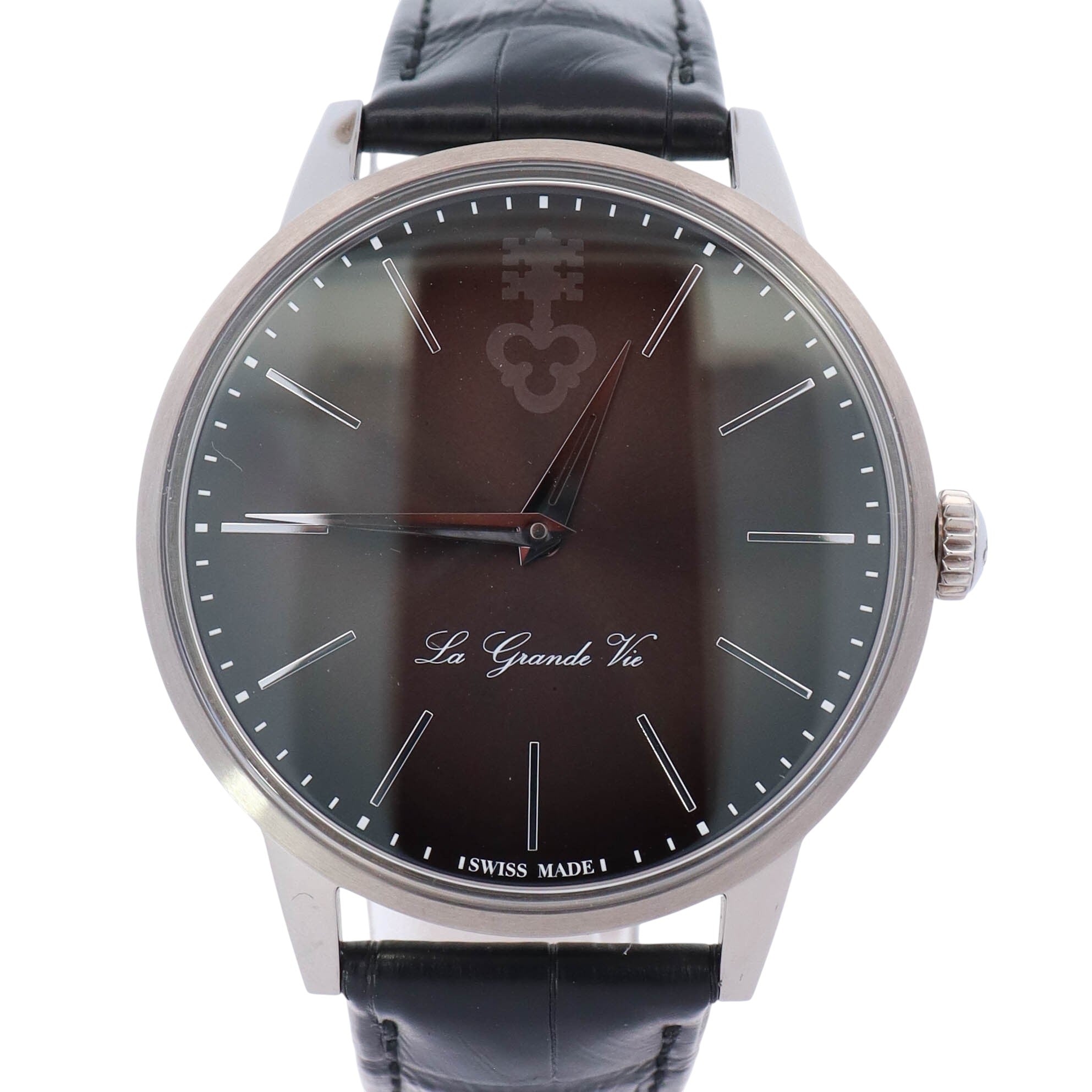 Corum Heritage 42mm Black Dial Watch Ref# 082.750.04/0F01