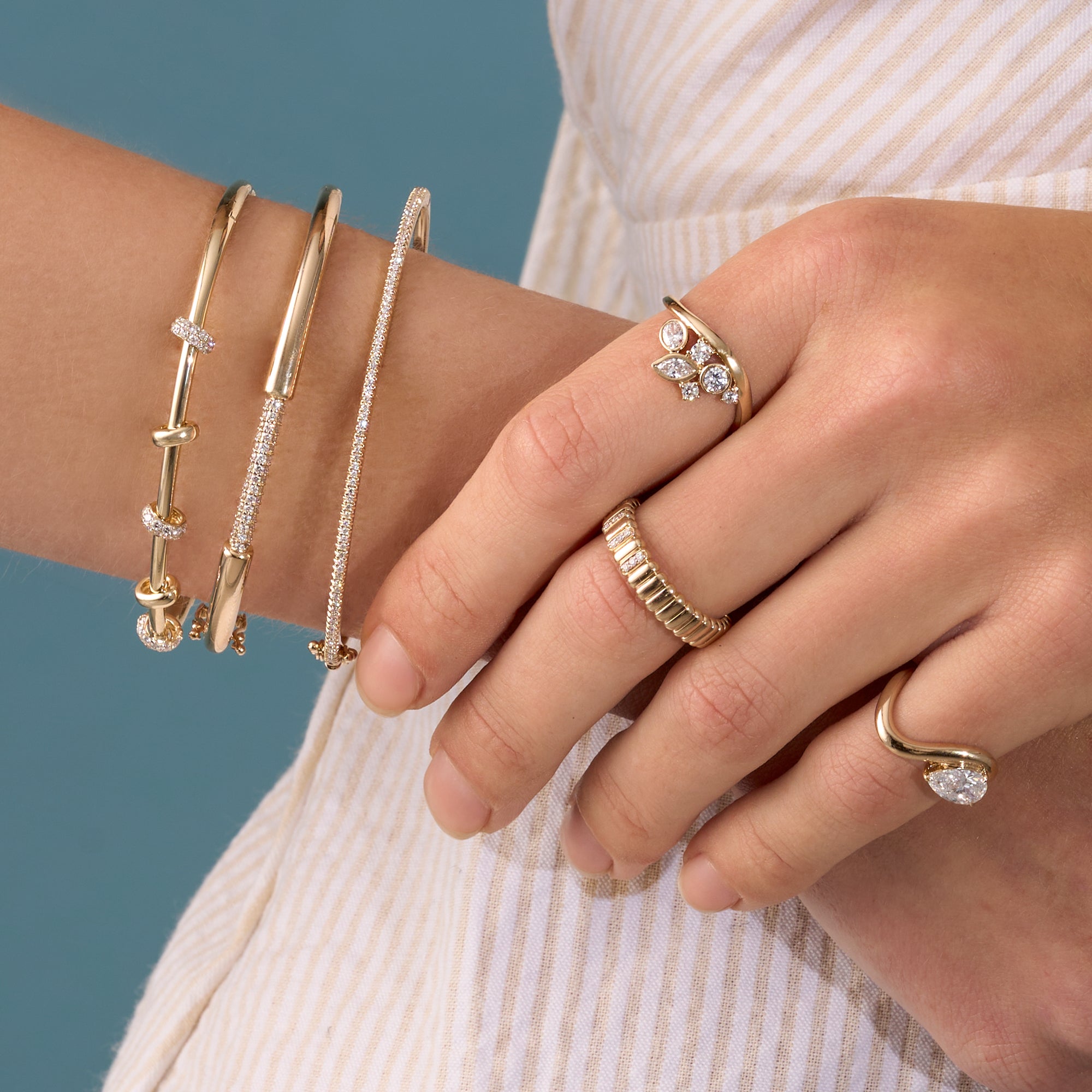 Pear Motion Pinky Ring