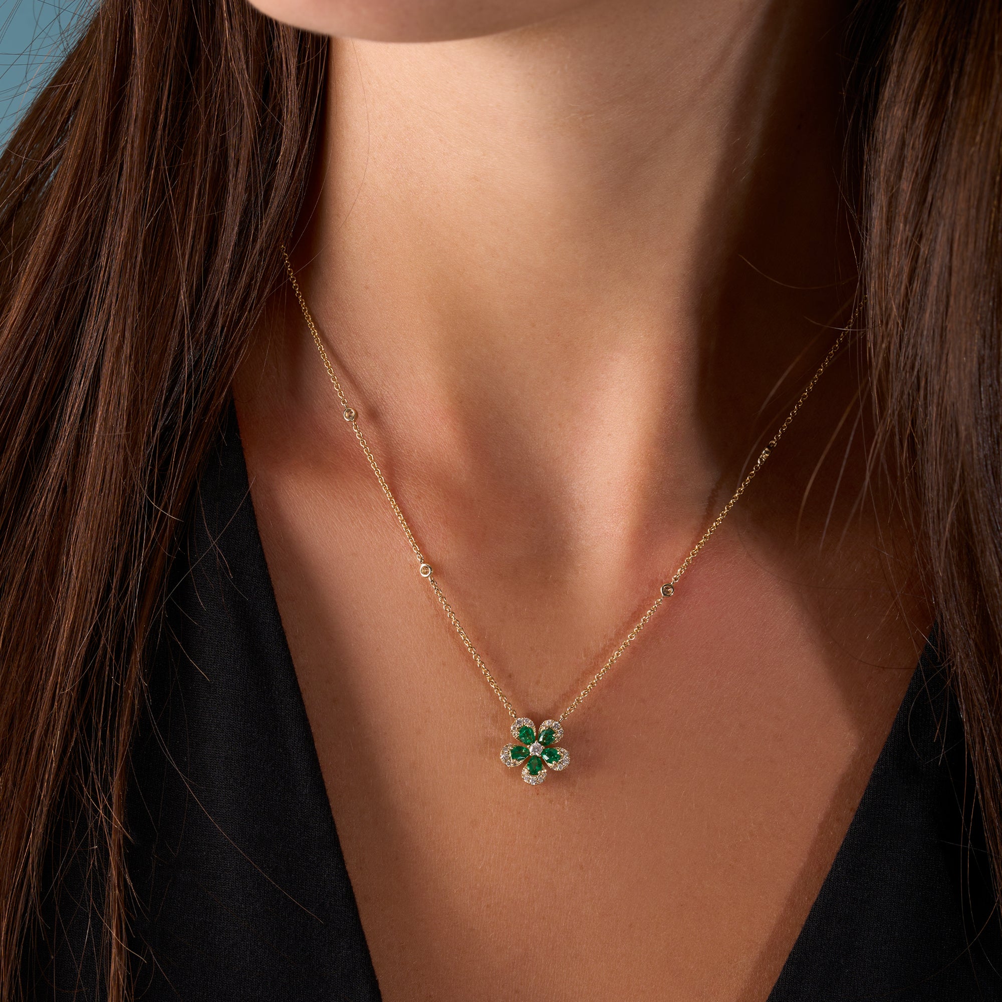 Yellow Gold Emerald Blooming Flower Necklace On Figure