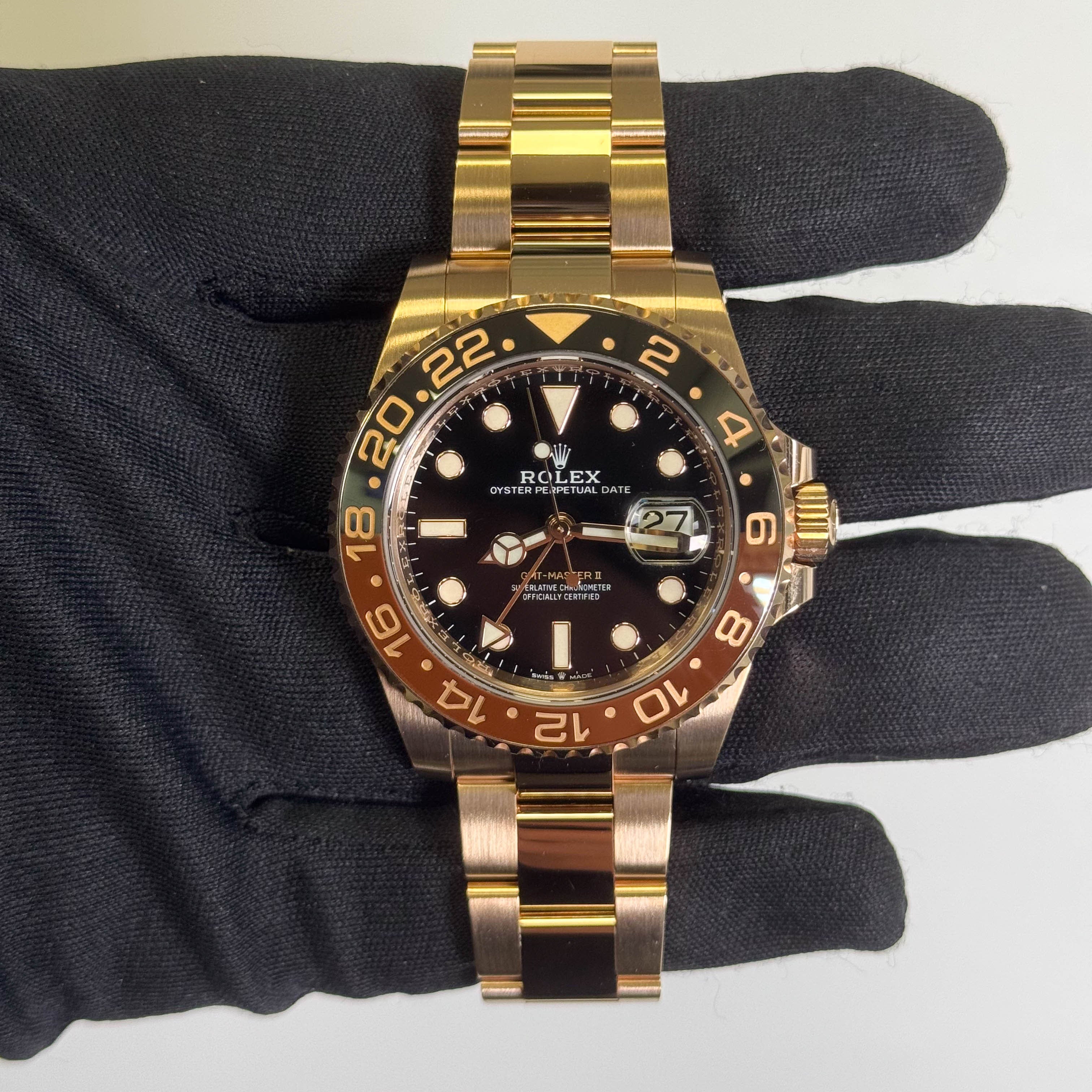 Rolex GMT-Master II "Rootbeer" 40mm Black Dot Dial Watch Ref# 126715CHNR