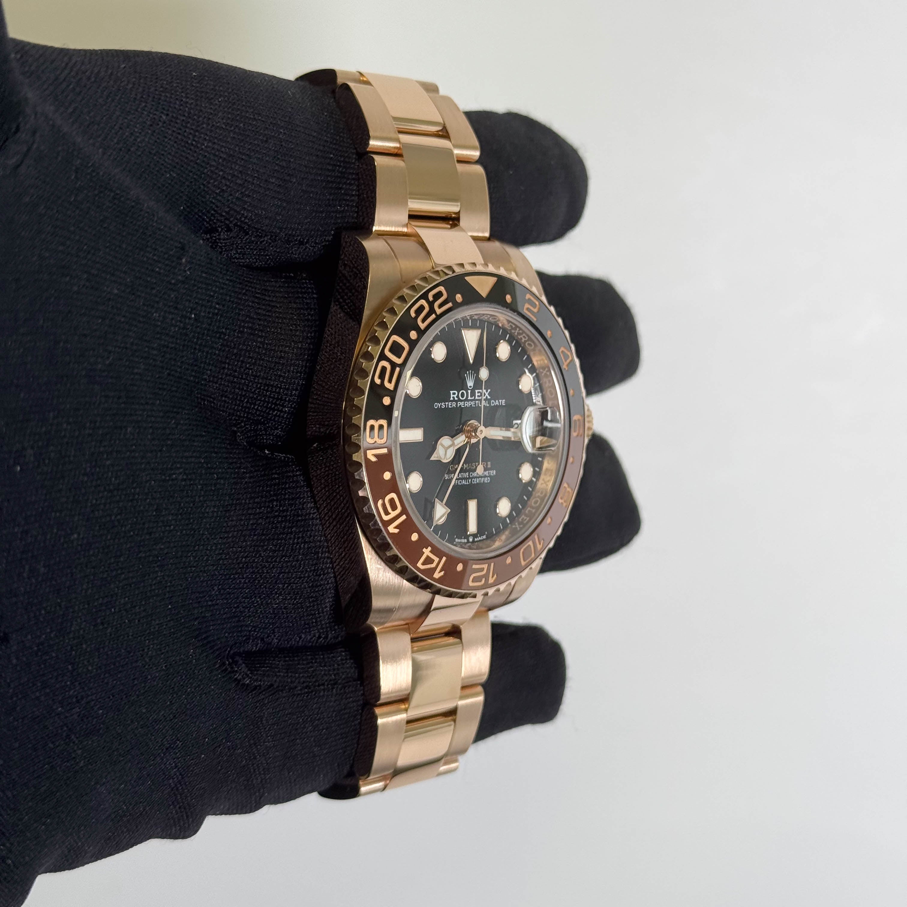 Rolex GMT-Master II "Rootbeer" 40mm Black Dot Dial Watch Ref# 126715CHNR