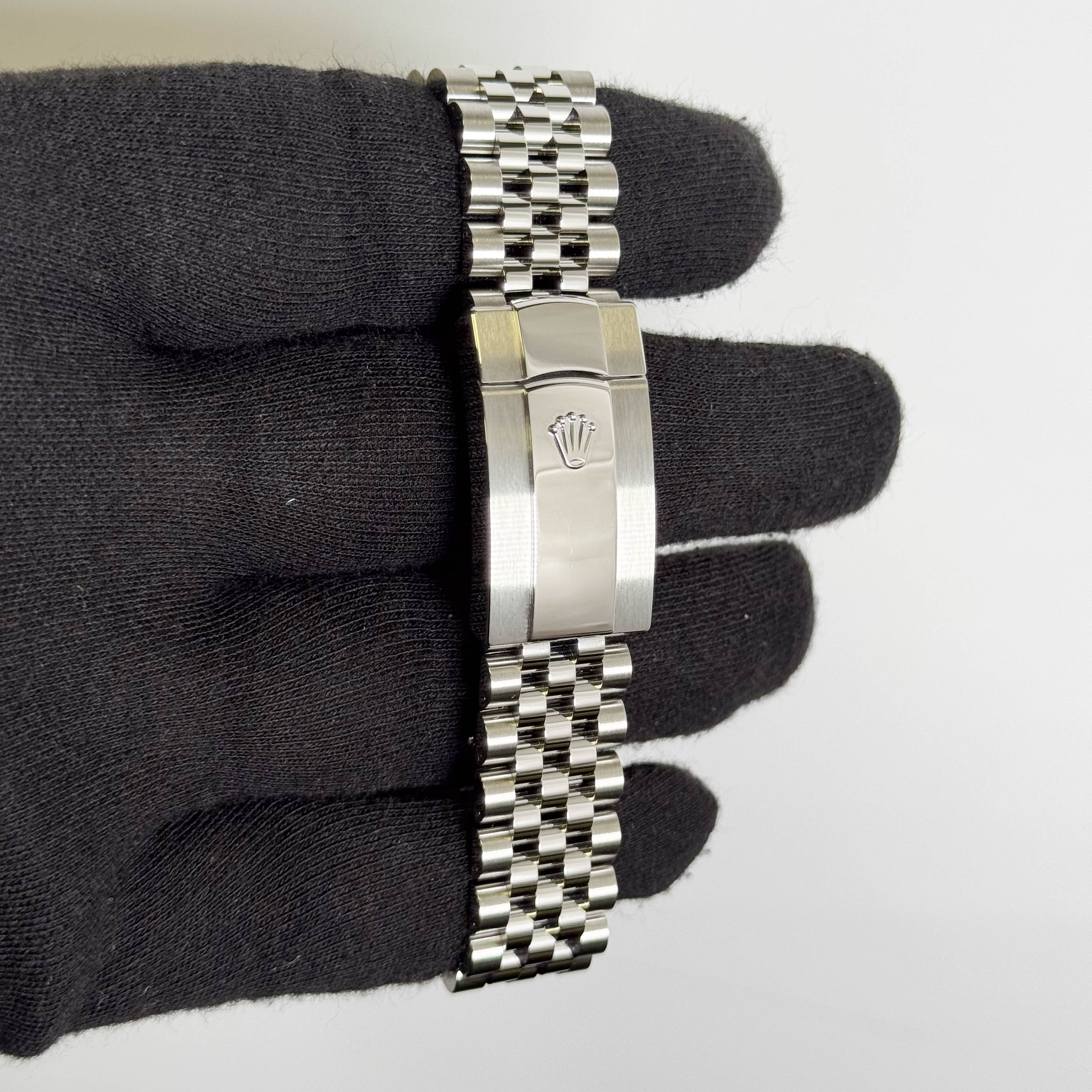 Rolex Datejust 41mm White Dial Watch Ref: 126334