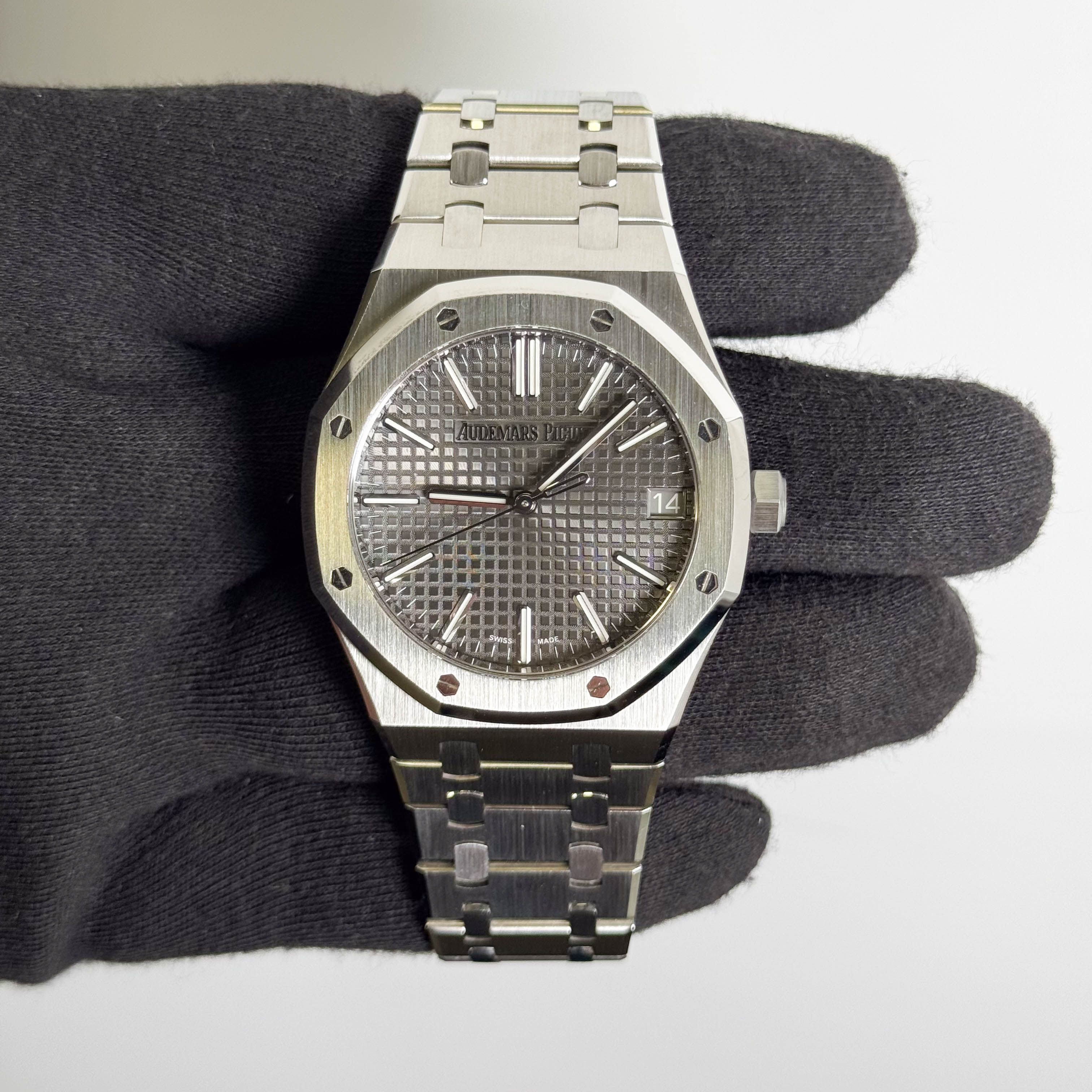 Audemars Piguet Royal Oak 41mm Grey Dial Watch Ref# 15510ST.OO.1320ST.10
