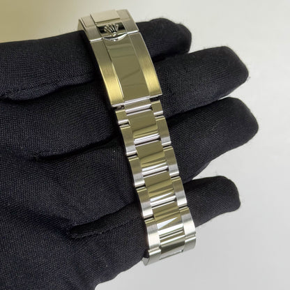 Rolex Yacht-Master 40mm Rhodium Dial Watch Ref# 116622