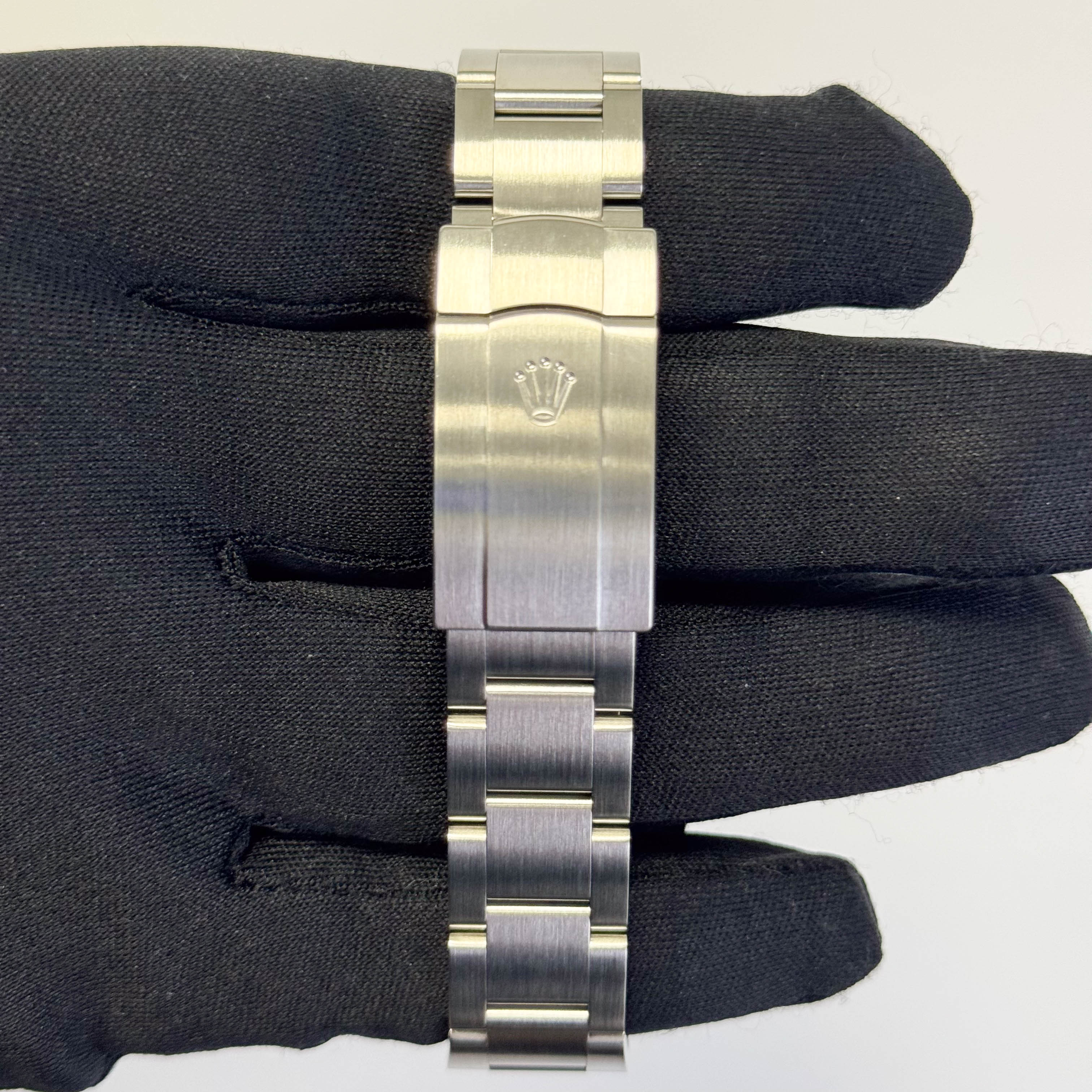 Rolex Air-King 40mm Black Dial Watch Ref# 116900 - Happy Jewelers Fine Jewelry Lifetime Warranty