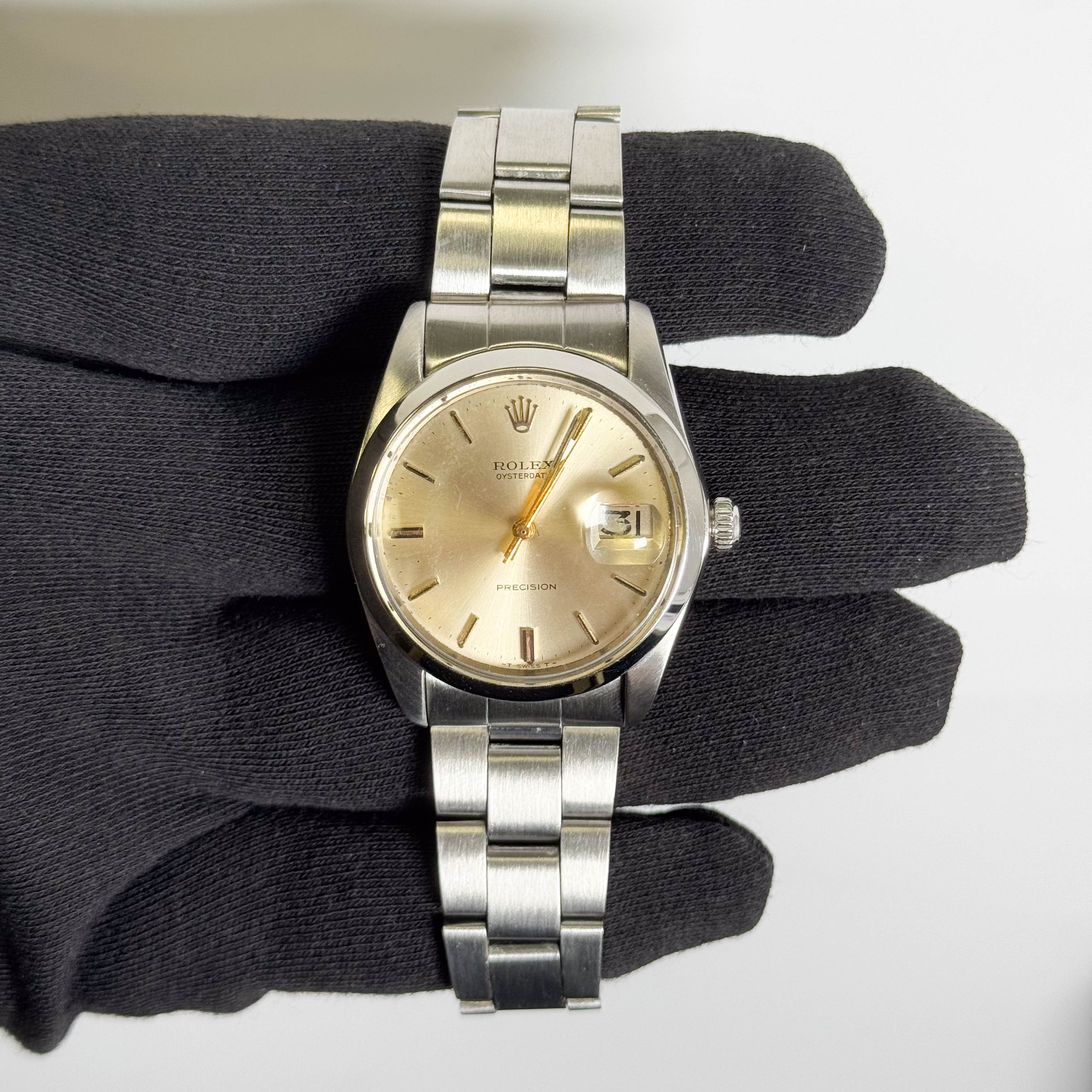 ROLLIE WATCH OUT！ Rolex Oysterdate 34mm Silver Dial Watch Ref# 6694 – Happy Jewelers