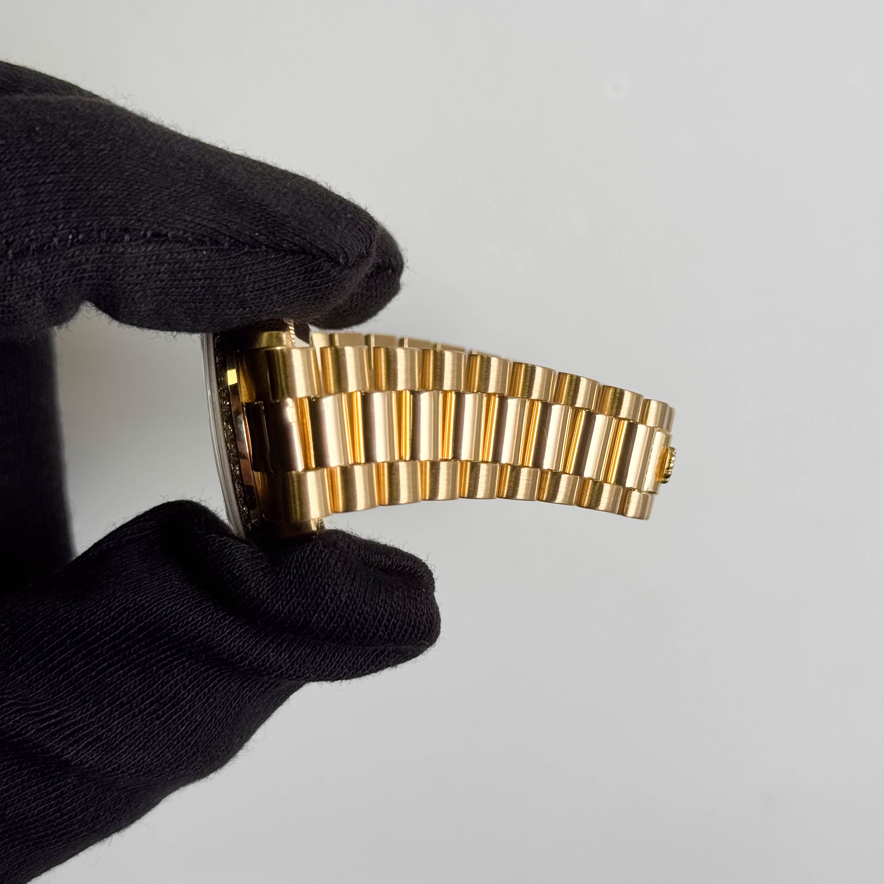 Rolex Datejust 31mm MOP Dial Watch Ref# 68278