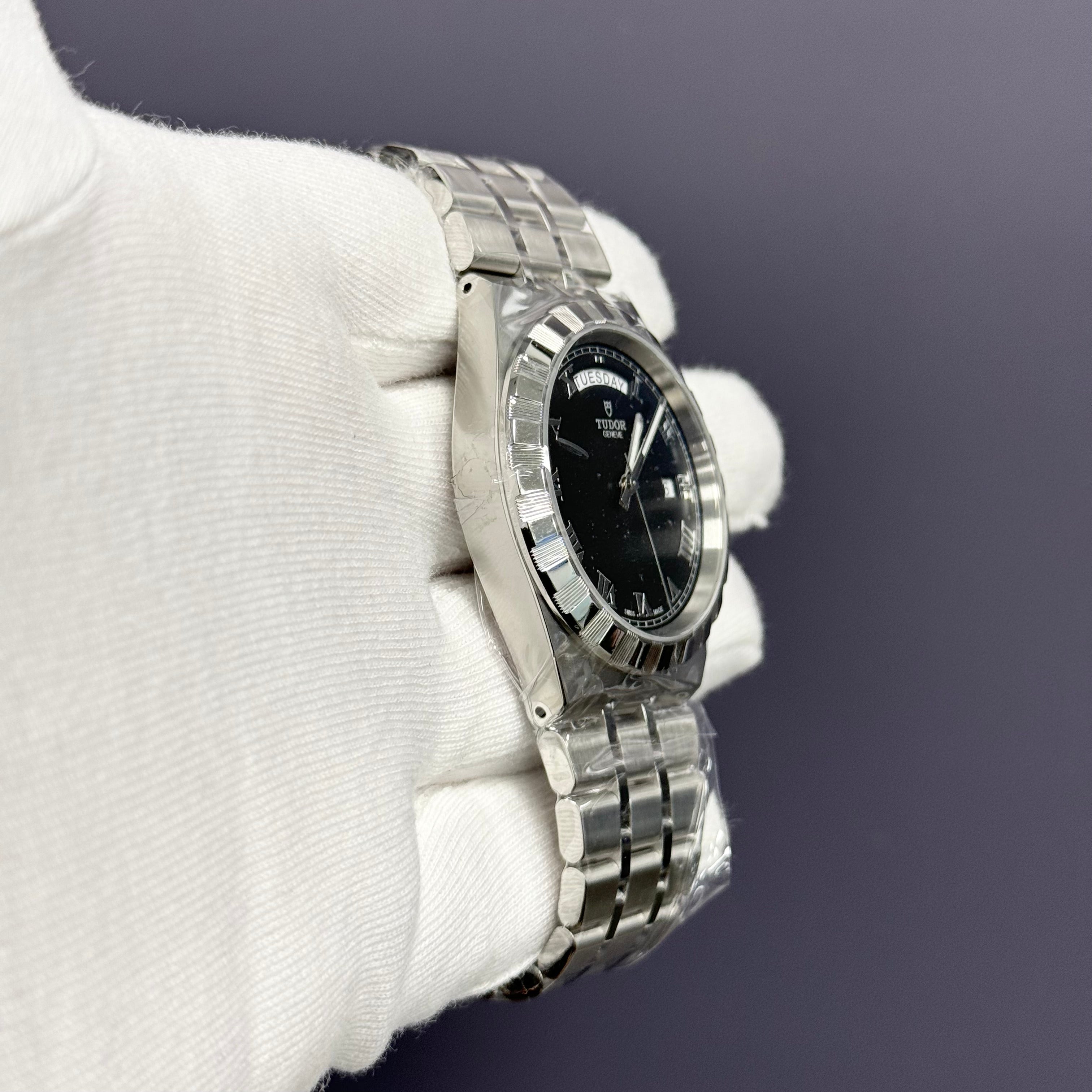 Tudor Royal 41mm Stainless Steel Black Dial Watch Ref# 28600 - Happy Jewelers Fine Jewelry Lifetime Warranty