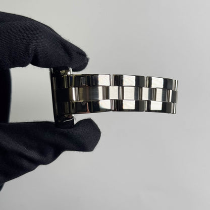 Cartier Roadster 35mm Silver Dial Watch Ref# W62025V3 - Happy Jewelers Fine Jewelry Lifetime Warranty