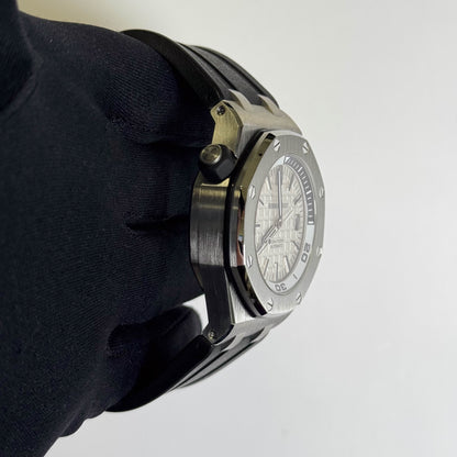 Audemars Piguet Royal Oak 42mm Black Dial Watch Ref# 15710ST.OO.A002CA.02