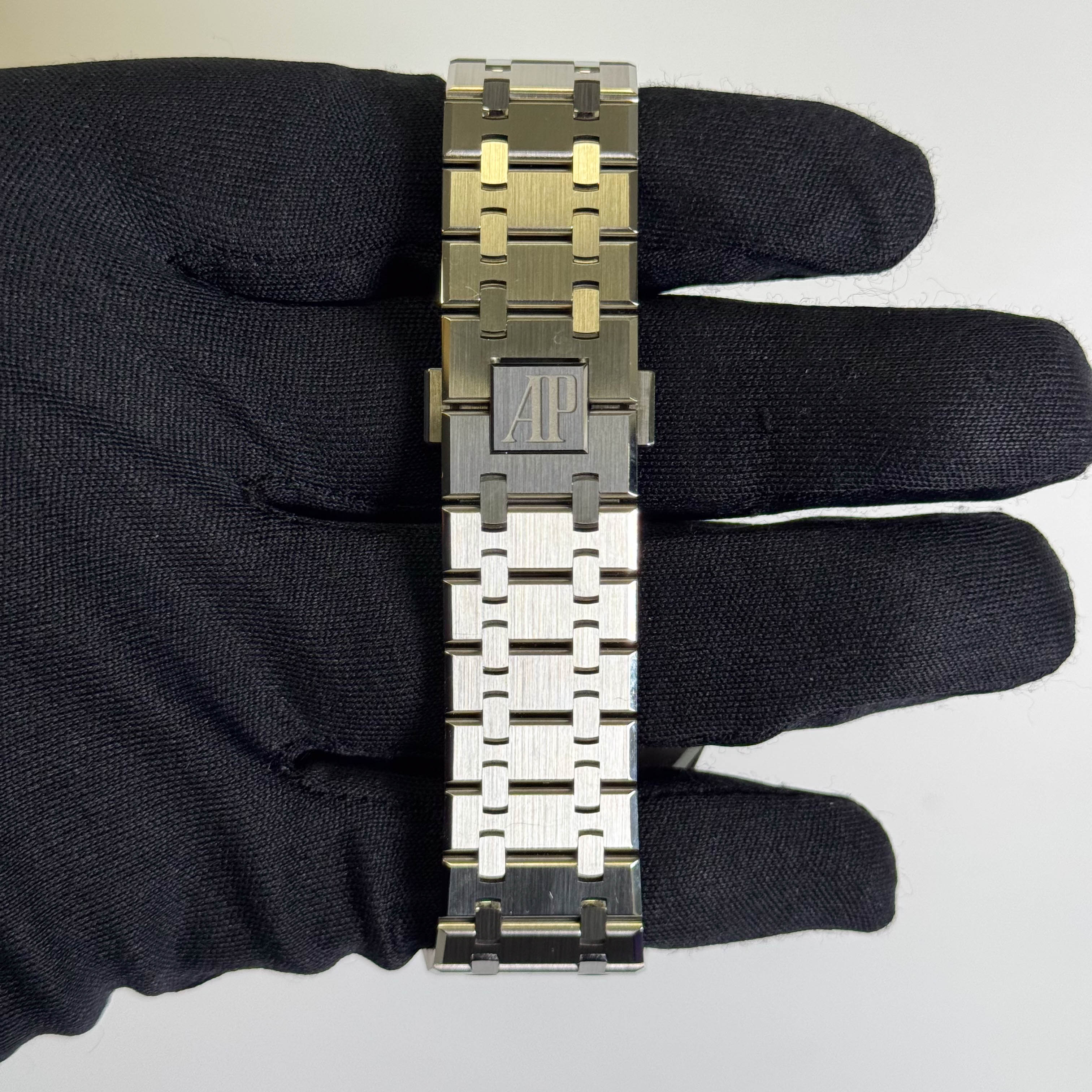 Audemars Piguet Royal Oak 41mm Black Dial Watch Ref# 15510ST.OO.1320ST.07