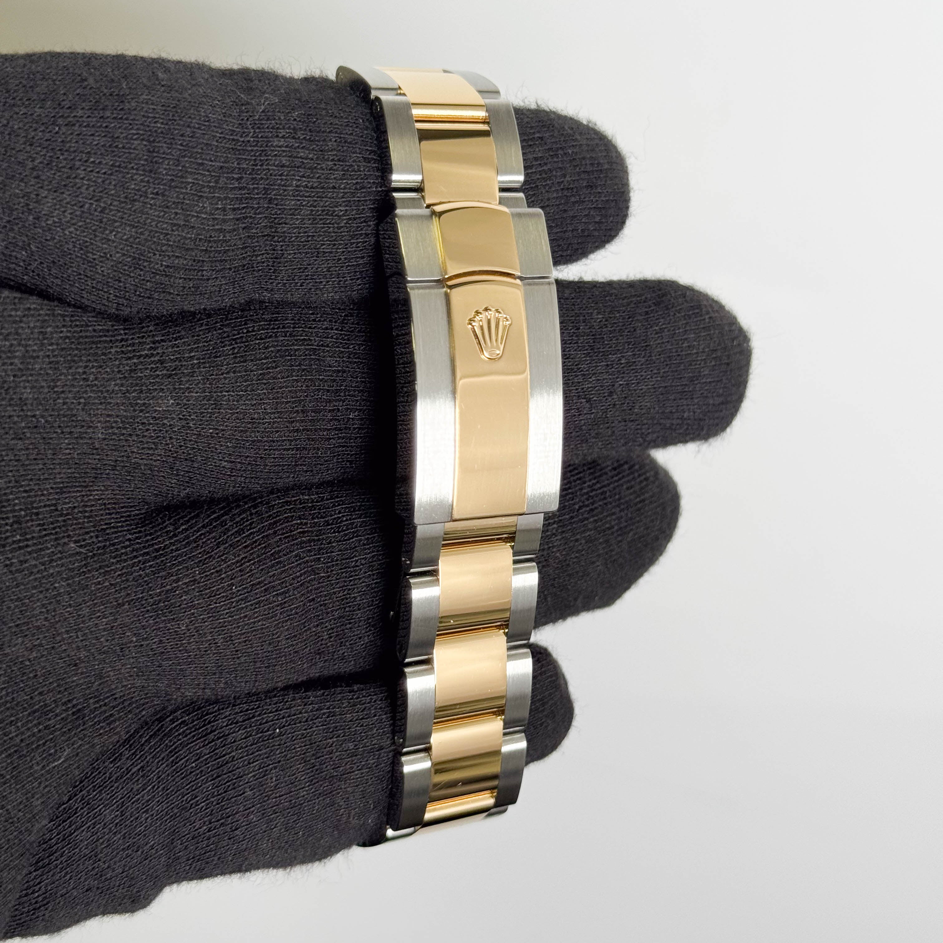 Rolex Datejust 36mm Champagne Dial Watch Ref: 126233
