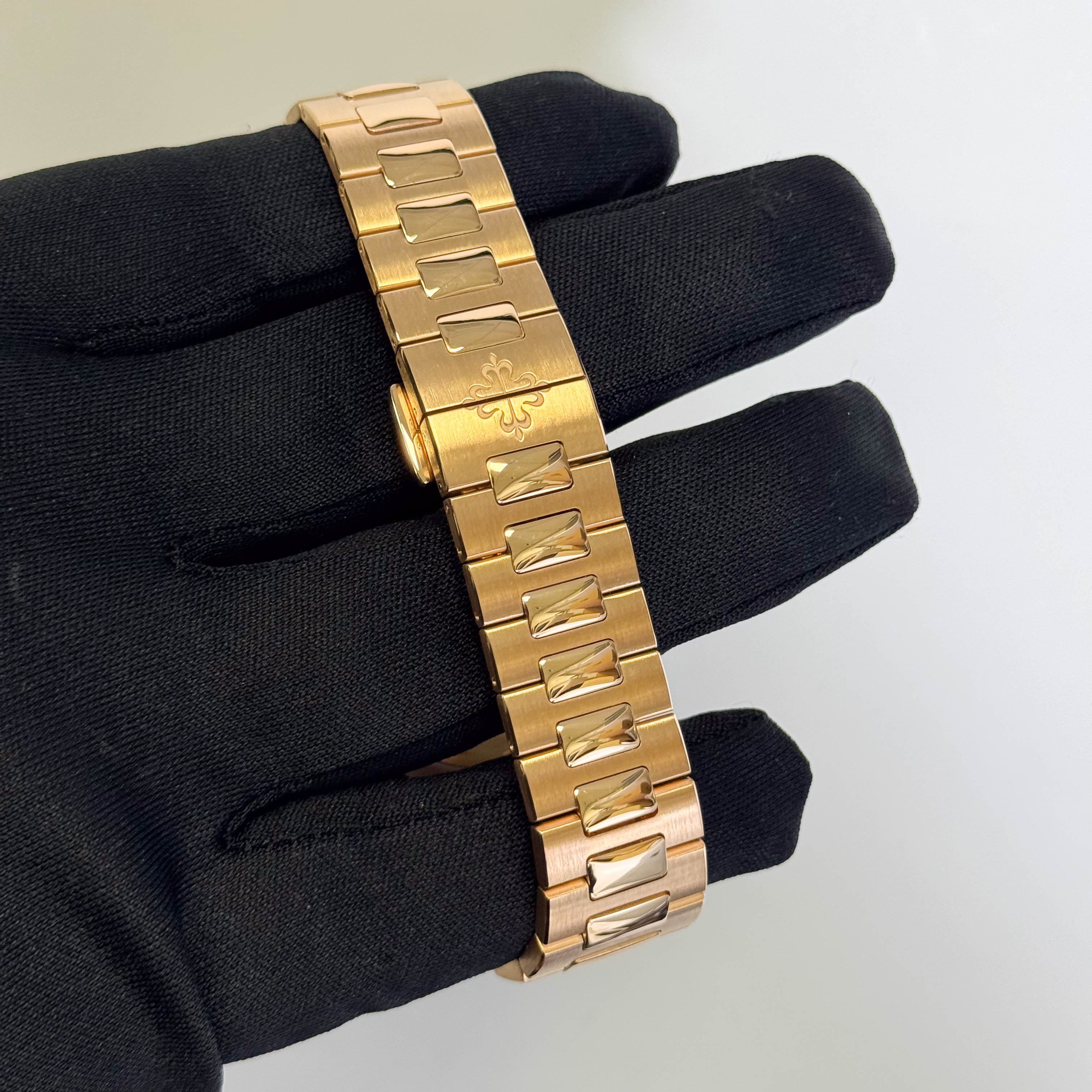 Patek Philippe Nautilus 40.5mm Blue Dial Watch Ref# 5990/1R-001