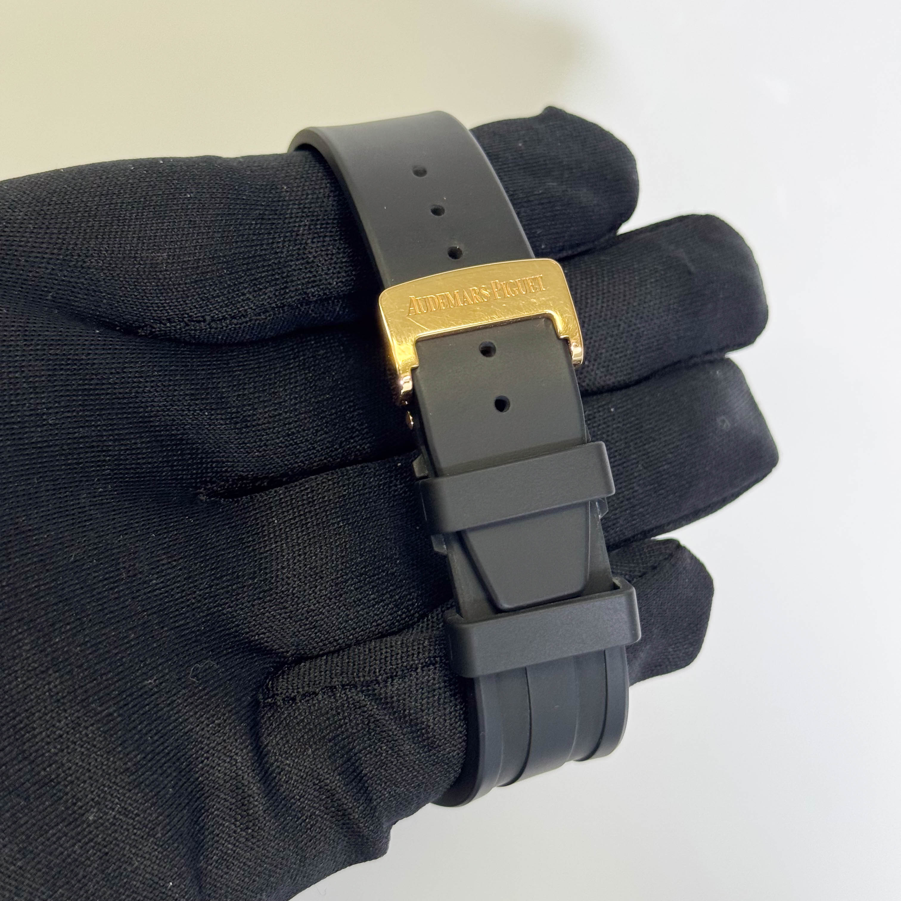 Audemars Piguet Royal Oak 41mm White Dial Watch Ref# 26320OR.OO.D088CR.01