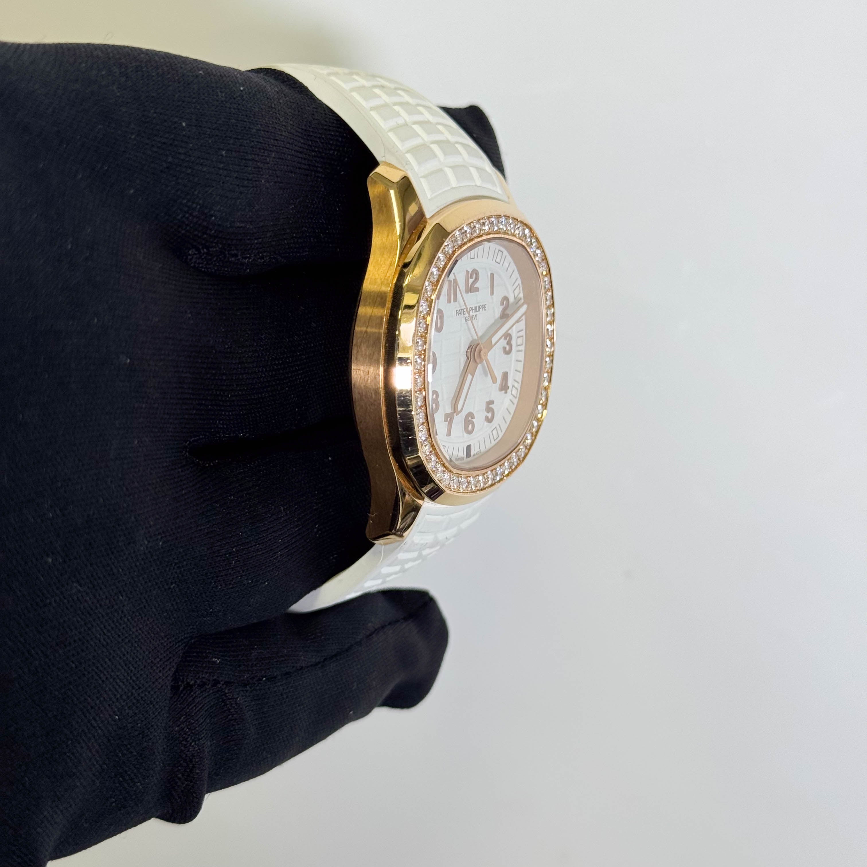 Patek Philippe Aquanaut 38.8mm White Dial Watch Ref# 5269/200R-001