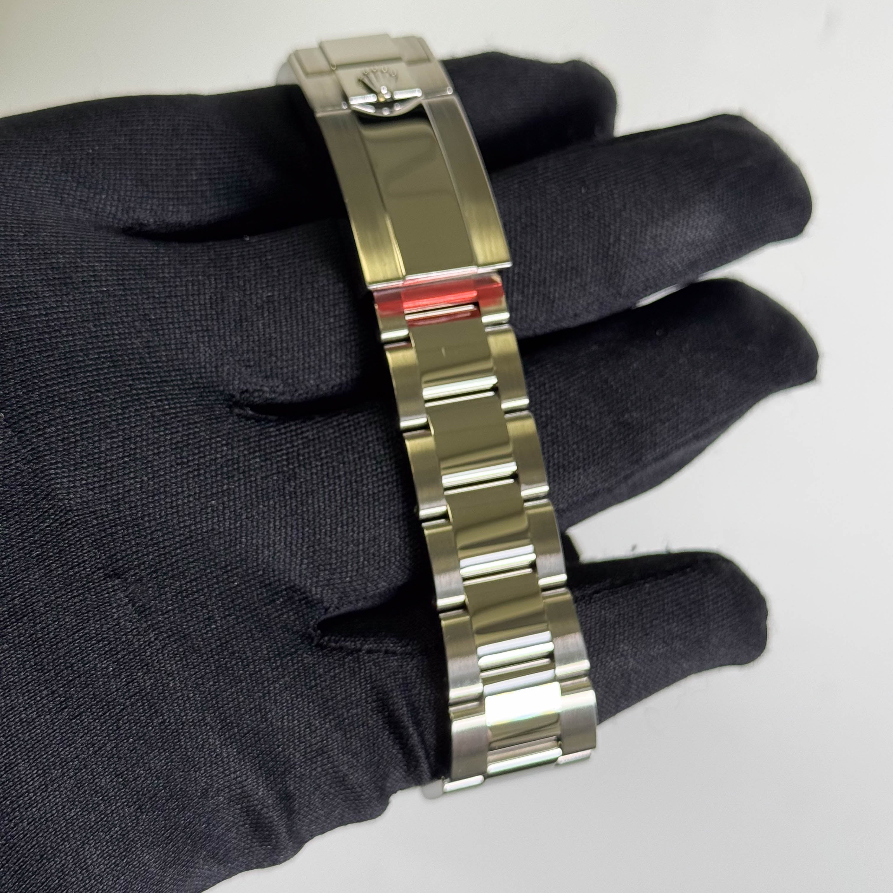 Rolex Yacht-Master 40mm Silver Dial Watch Ref# 116622