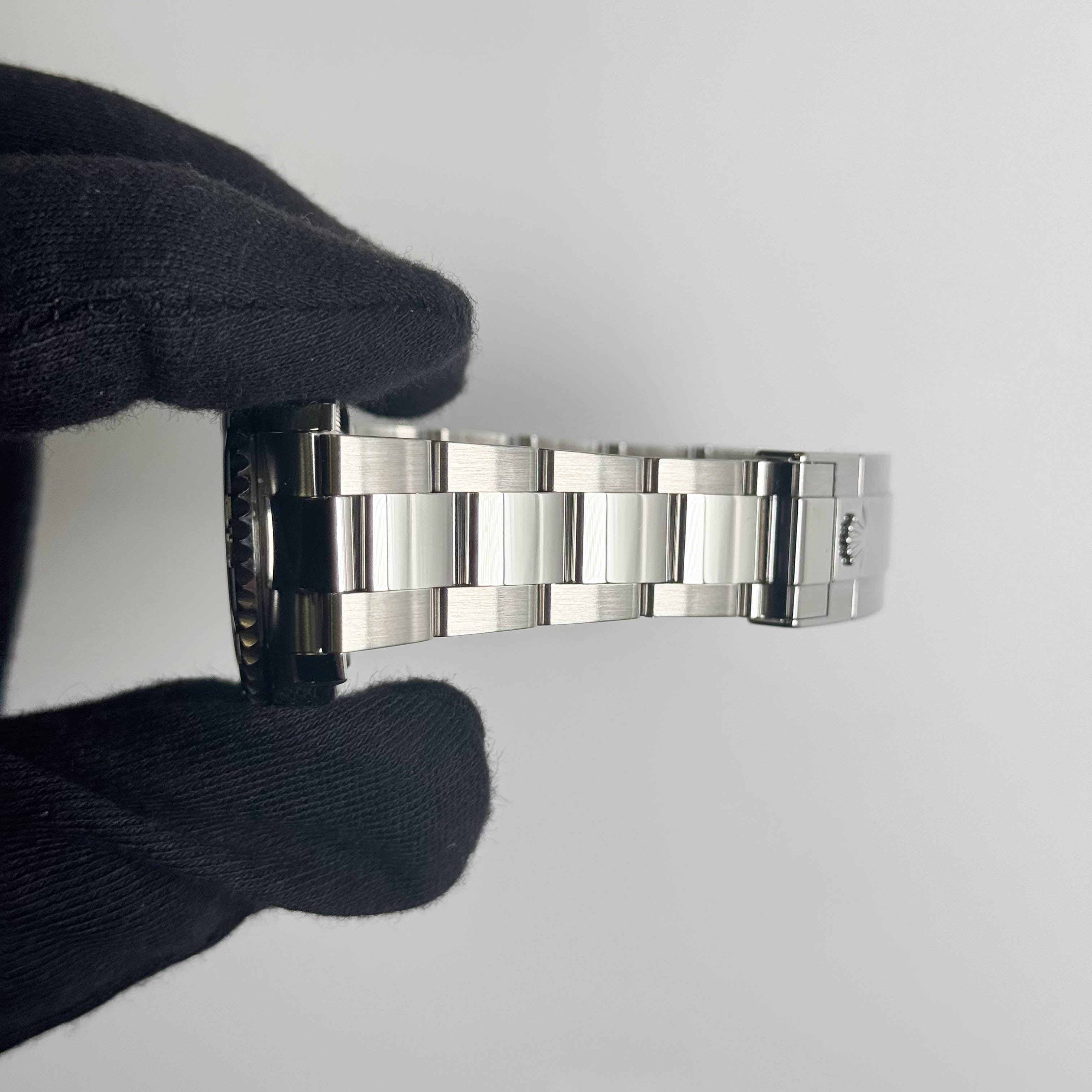 Rolex Yacht-Master 37mm Rhodium Dial Watch Ref# 268622