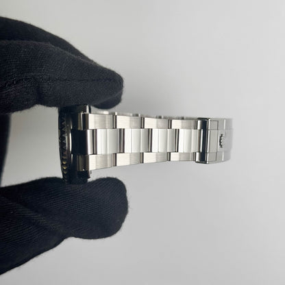 Rolex Yacht-Master 37mm Rhodium Dial Watch Ref# 268622