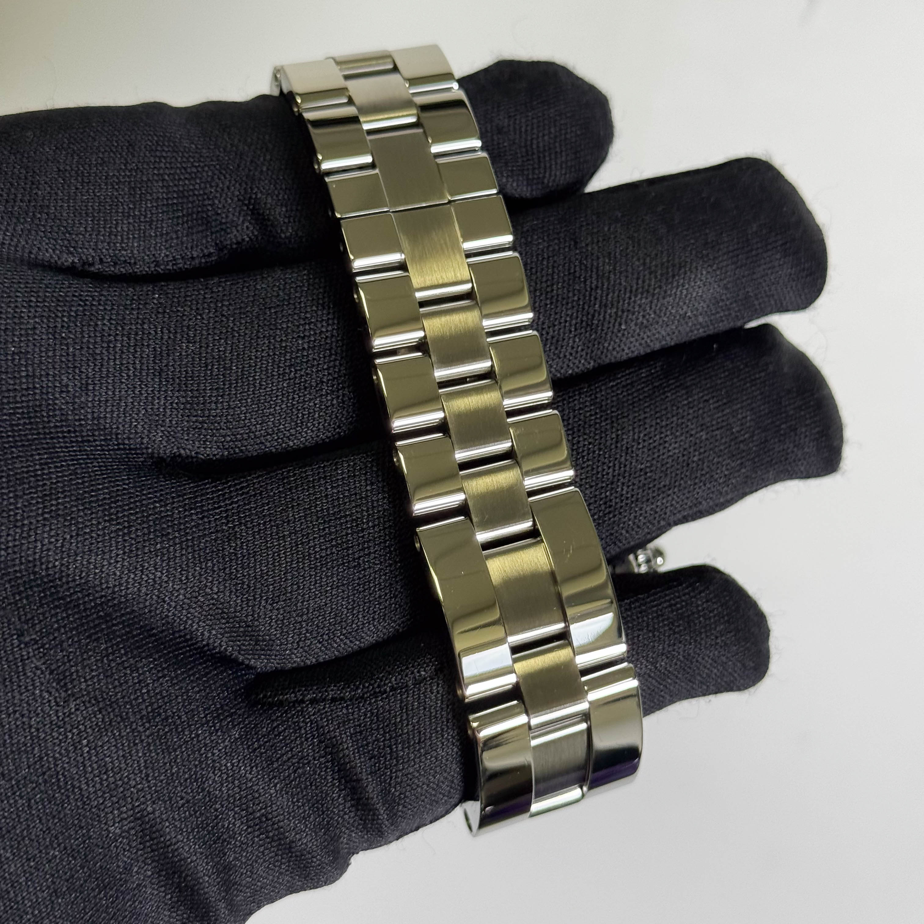 Cartier Roadster 37mm Black Dial Watch Ref# W62041V3