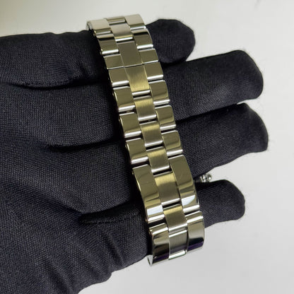 Cartier Roadster 37mm Black Dial Watch Ref# W62041V3 - Happy Jewelers Fine Jewelry Lifetime Warranty