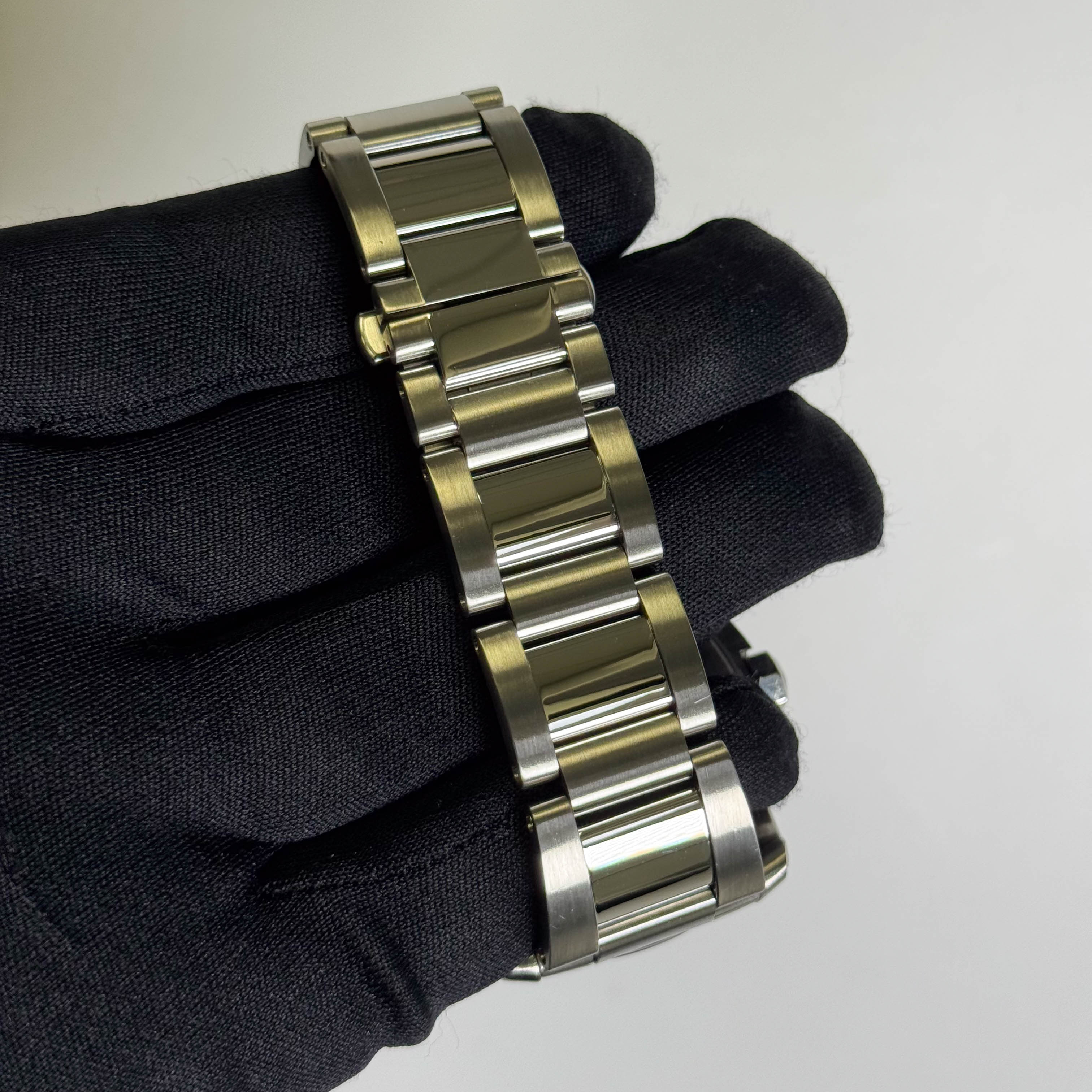 Cartier Calibre 42mm Black Dial Watch Ref# W7100016