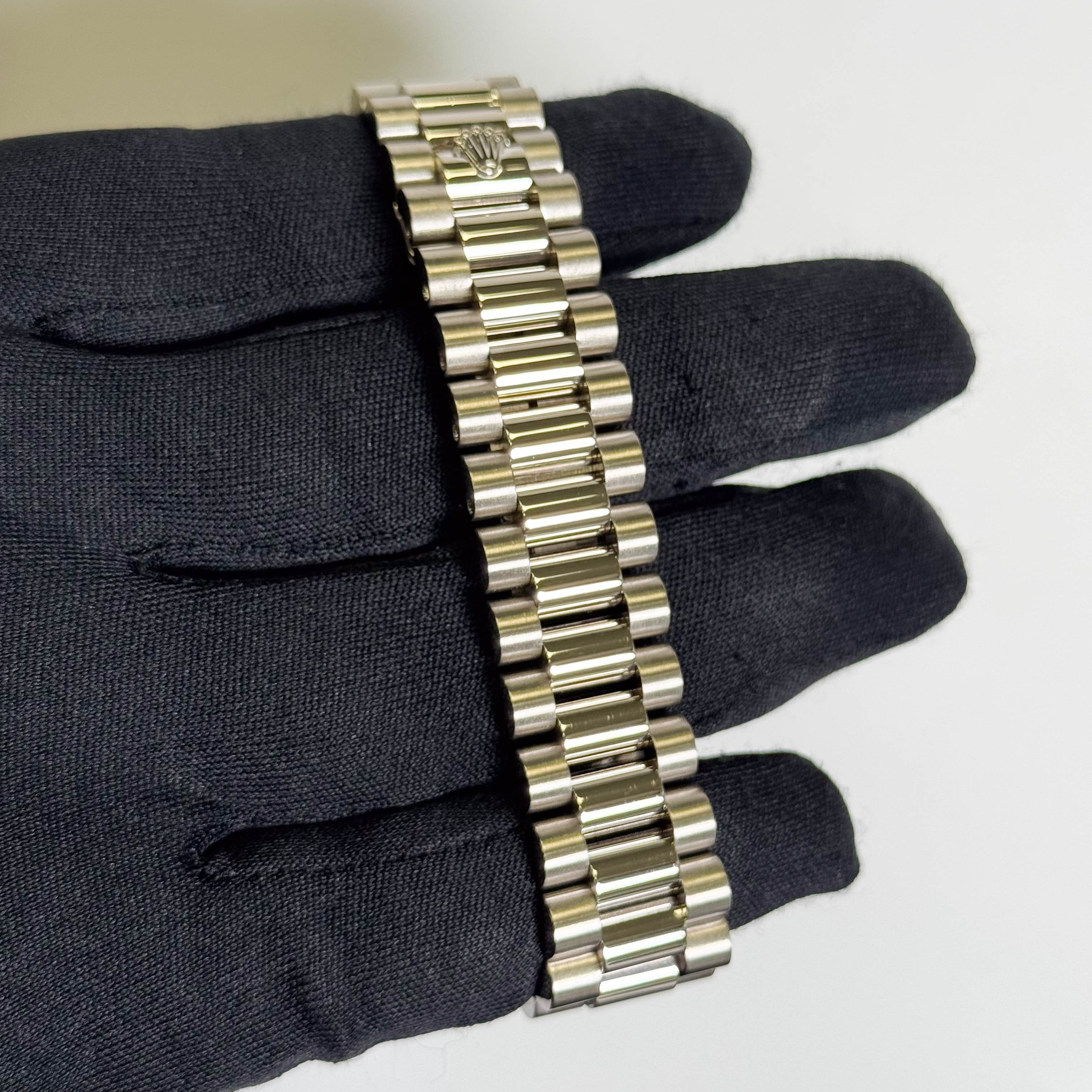 Rolex Day-Date Presidential 36mm Silver Roman Dial Watch Ref# M118239 - Happy Jewelers Fine Jewelry Lifetime Warranty