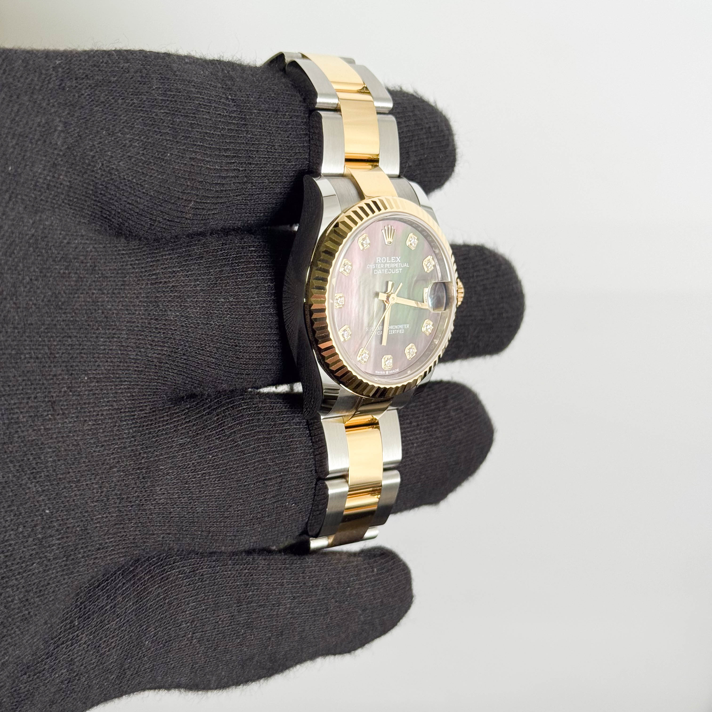 Rolex Datejust 31mm MOP Dial Watch Ref# 278273