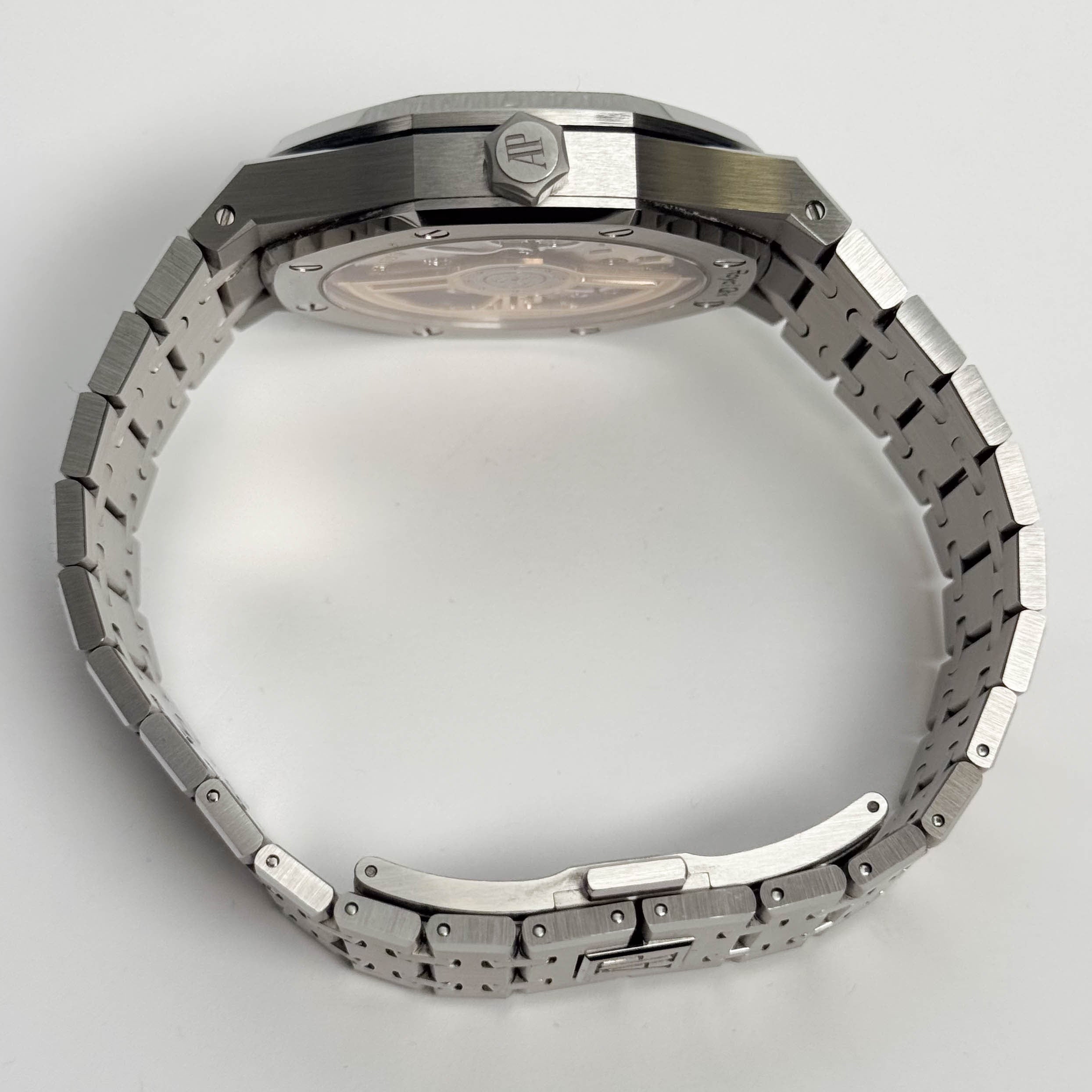 Audemars Piguet Royal Oak 41mm Silver Dial Watch Ref# 15500ST.OO.1220ST.04