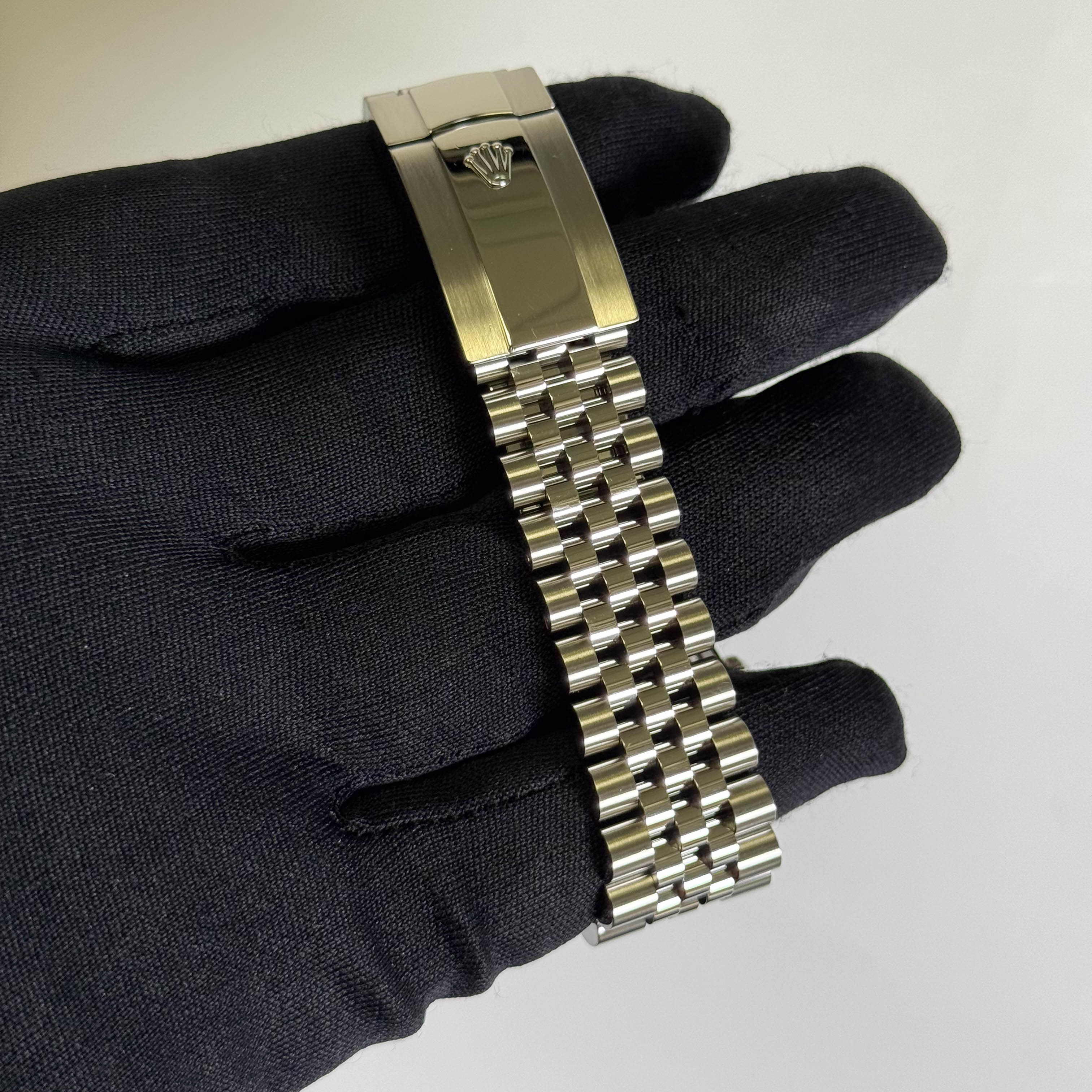 Rolex Datejust 36mm Silver Dial Watch Ref# 126234