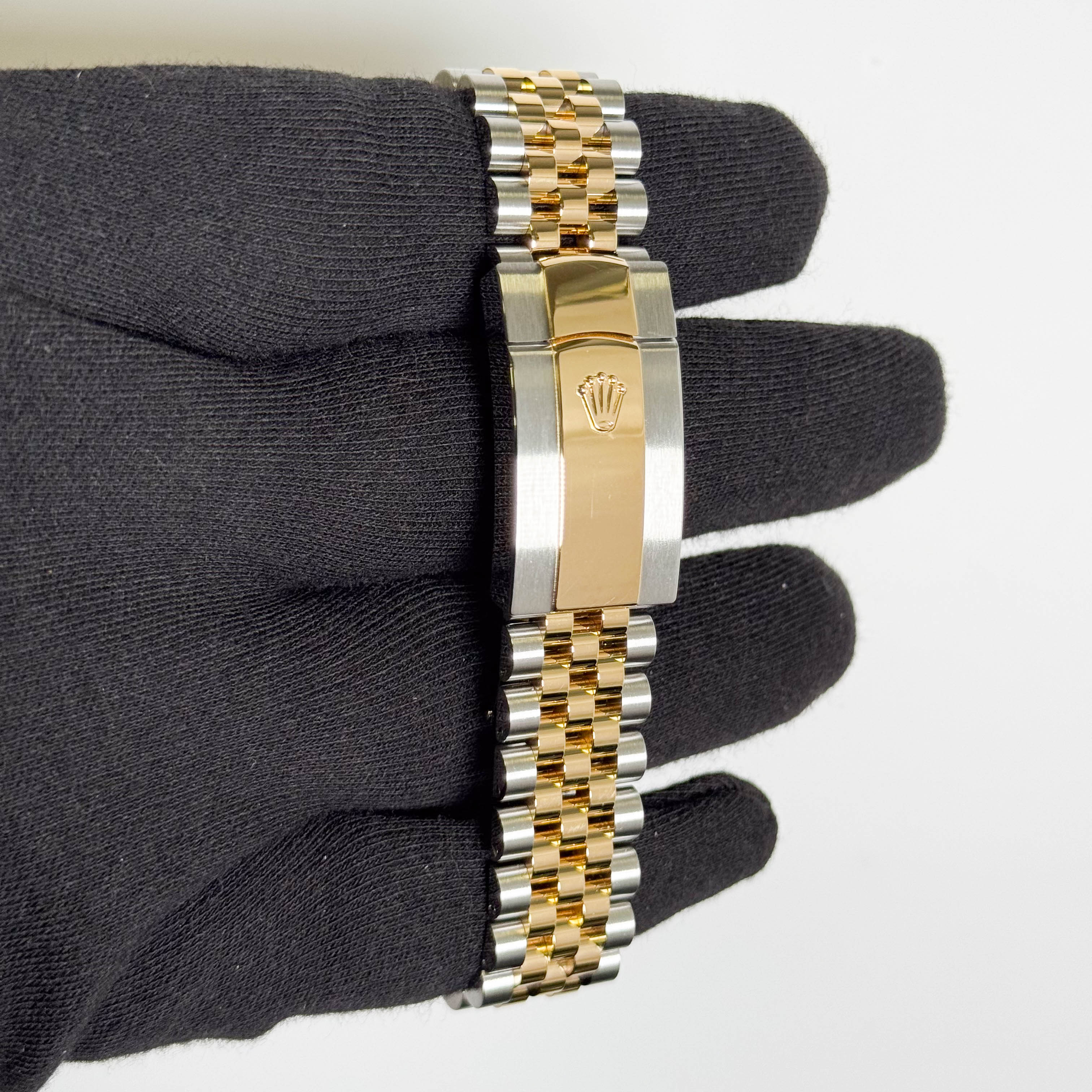 Rolex Datejust 41mm Champagne Dial Watch Ref# 126333