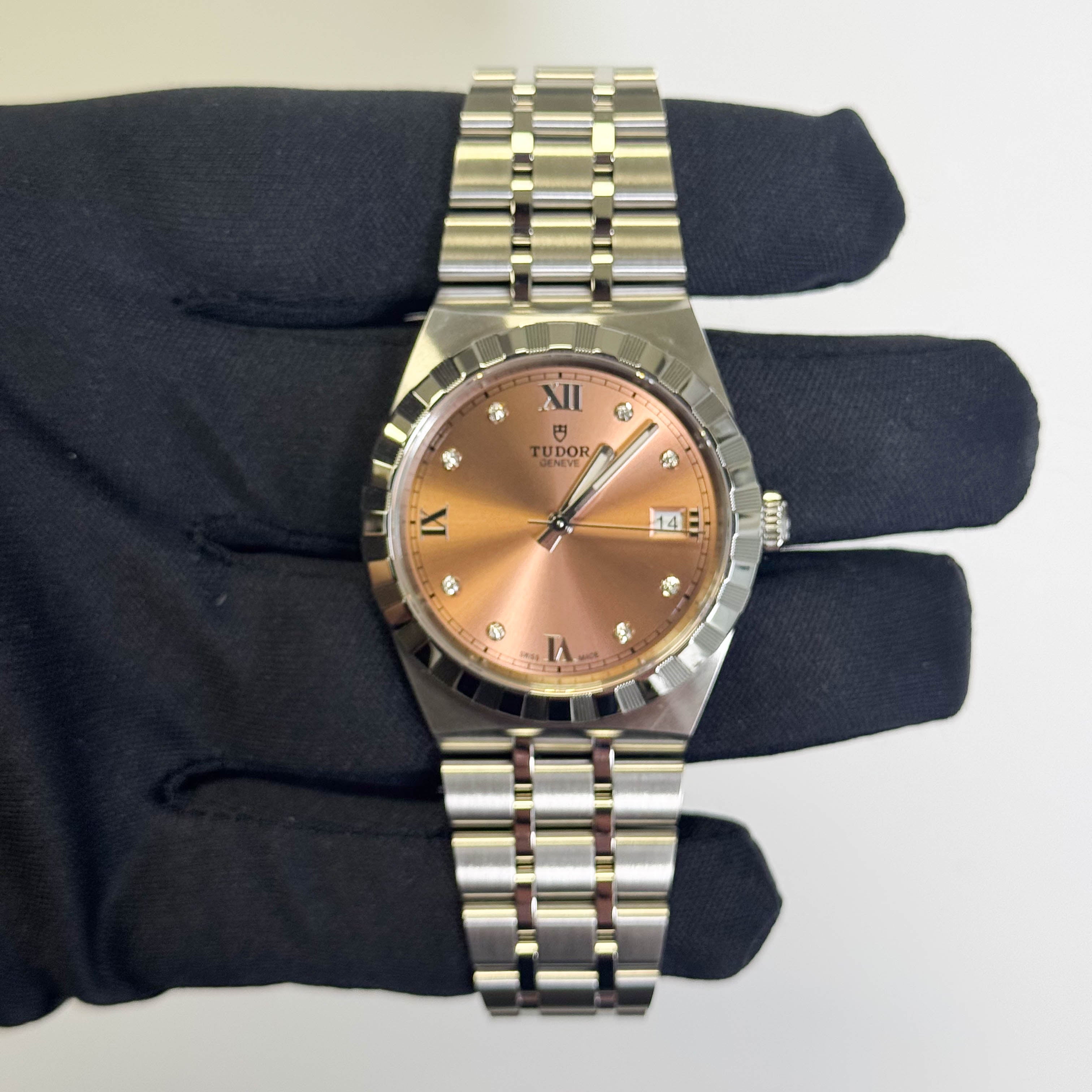 猫*-様 TUDOR  28500 0007 38mm サーモン Tudor Royal 38mm Salmon Dial Watch Ref# 28500 – Happy Jewelers