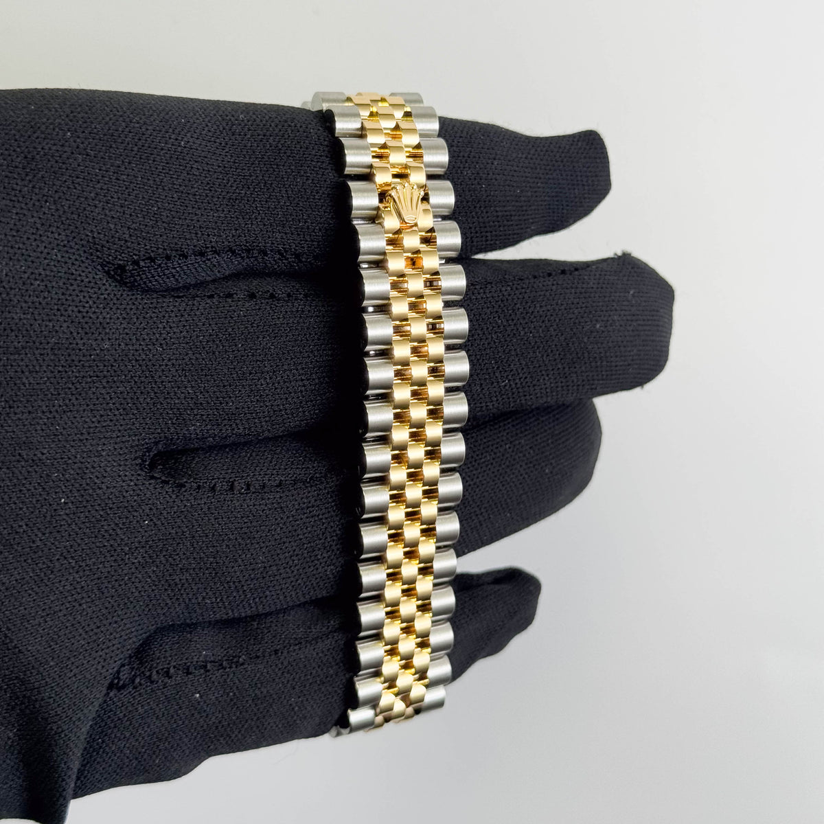 Rolex Datejust 31mm Mother Of Pearl Dial Watch Ref# 278273