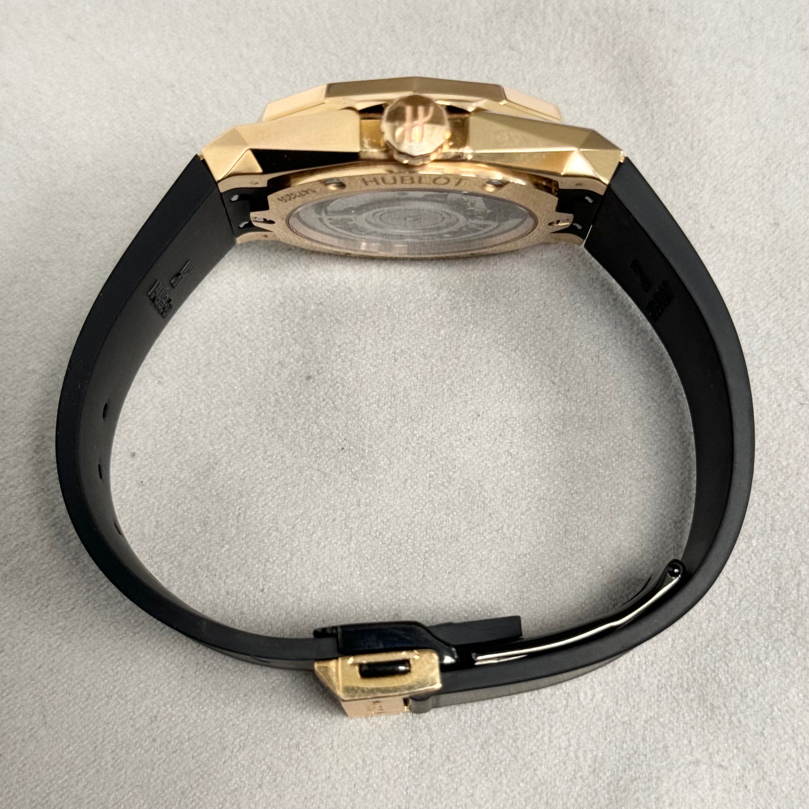 Hublot Classic Fusion 40mm Black Dial Watch Ref# 550.OS.1800.RX.ORL19 - Happy Jewelers Fine Jewelry Lifetime Warranty