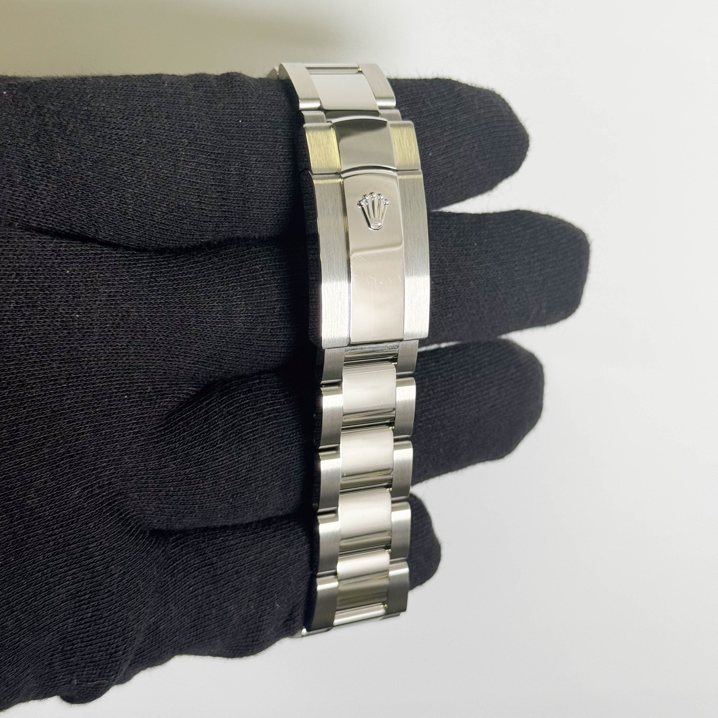 Rolex Datejust 41mm Green Ombre Dial Watch Ref# 126300