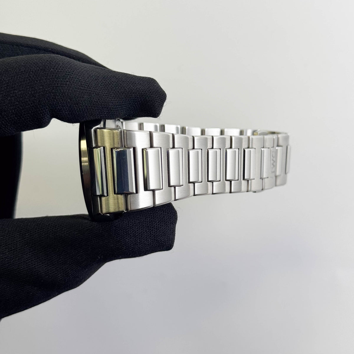 IWC Ingenieur 40mm Green Dial Watch Ref# IW328903