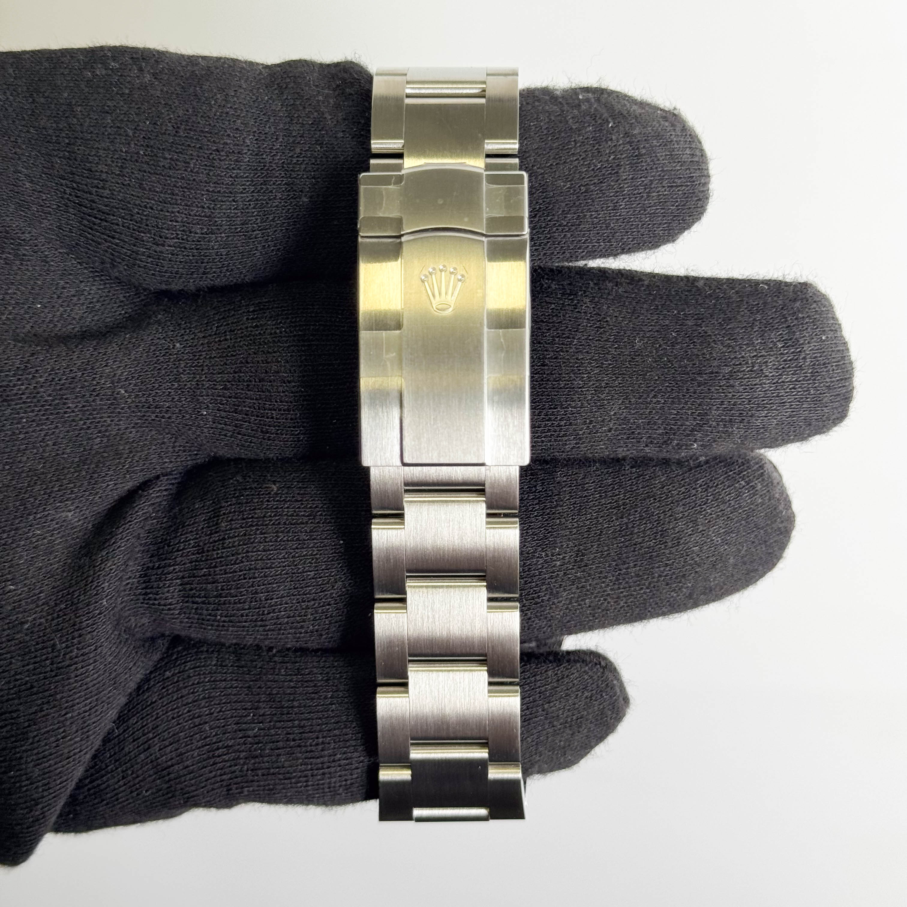 Rolex Oyster Perpetual 41mm Green Dial Watch Ref# 134300