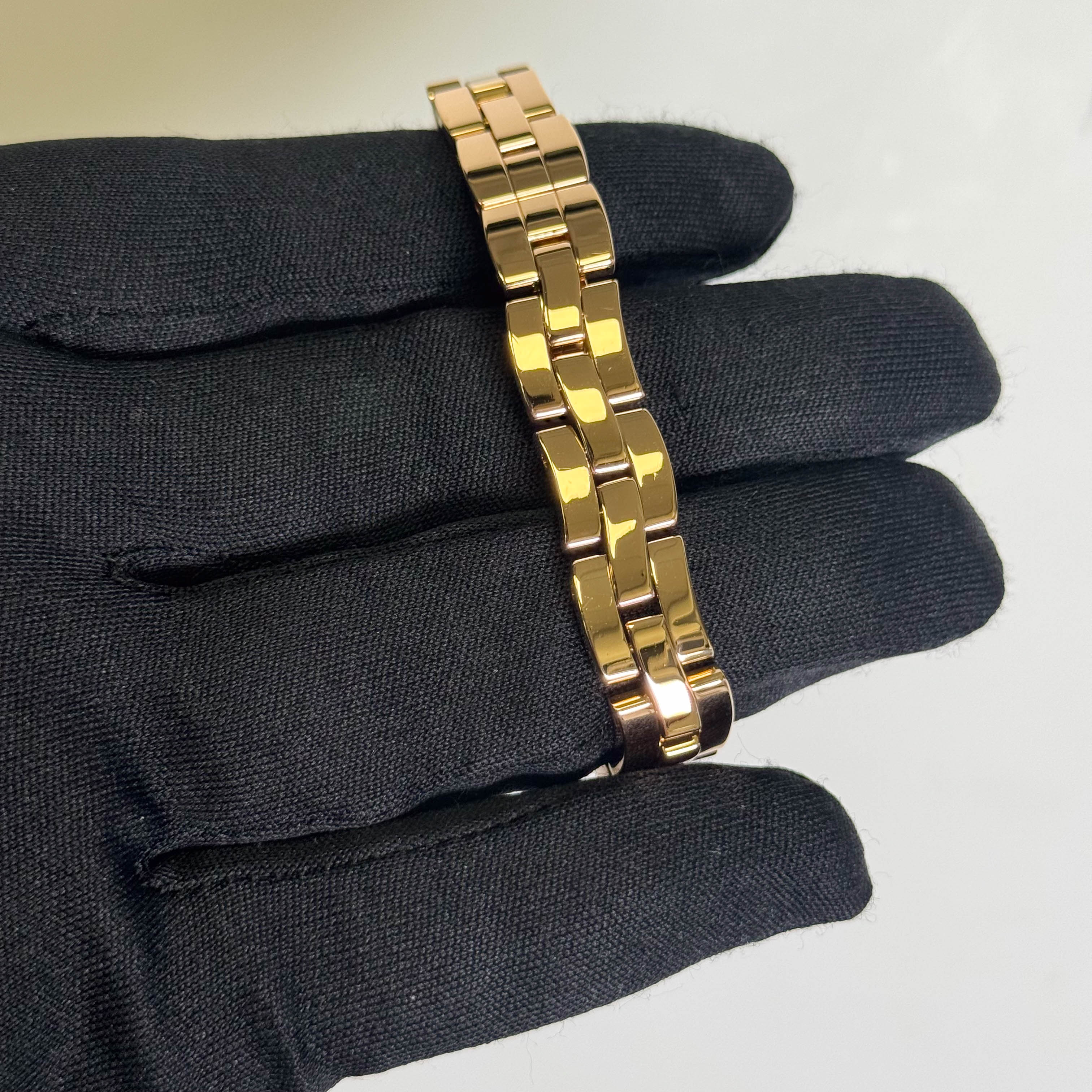 Cartier Ballerine 23.5mm Silver Dial Watch Ref# W700023J