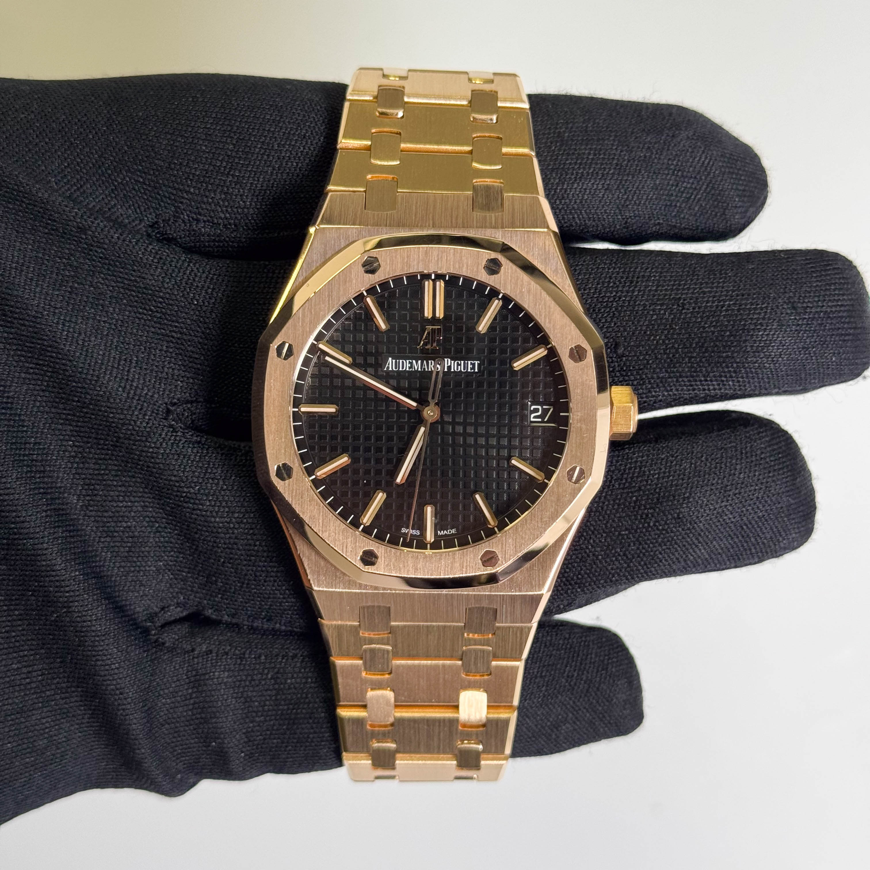 Audemars Piguet Royal Oak 41mm Black Dial Watch Ref# 15500OR.OO.1220OR.01 - Happy Jewelers Fine Jewelry Lifetime Warranty