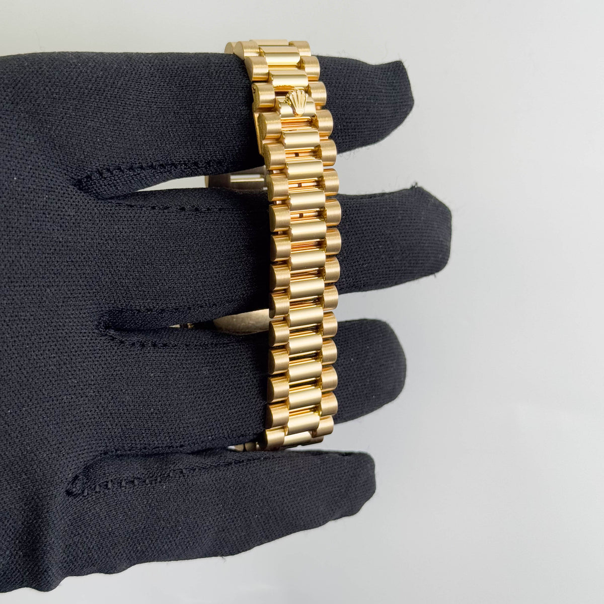 Rolex Datejust 31mm Champagne Dial Watch Ref# 68278