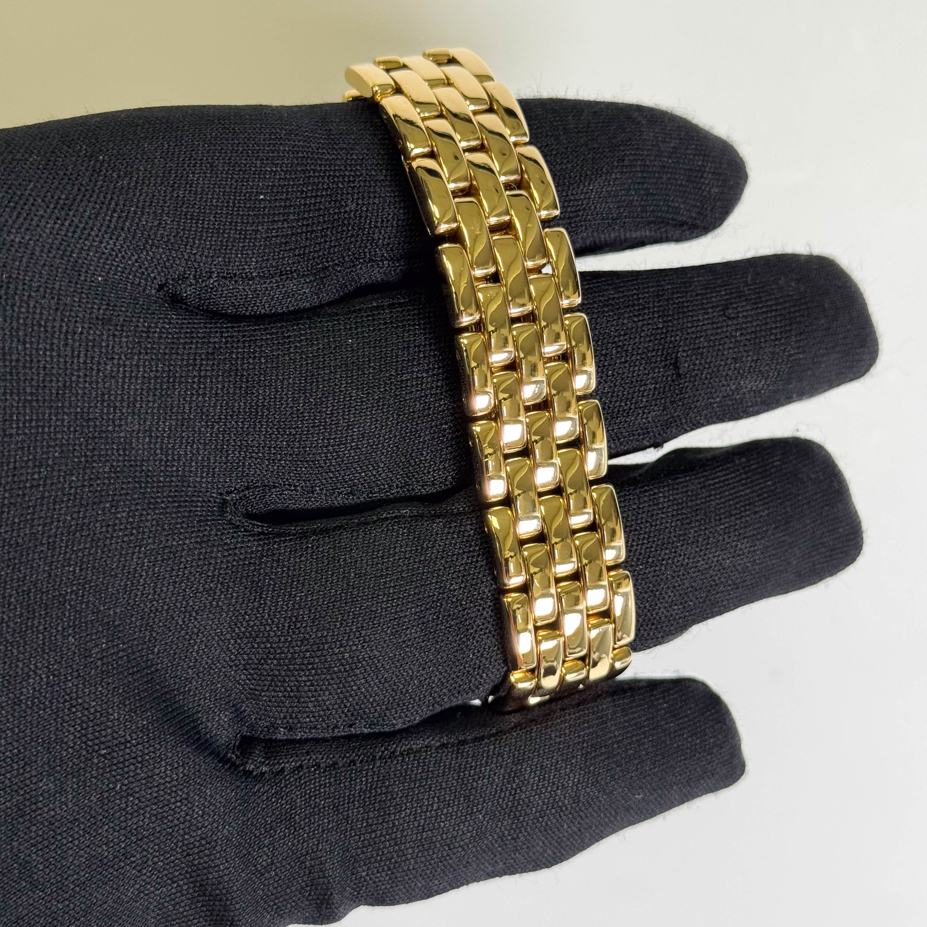 Cartier Panthere 31mm White Dial Watch Ref# 83783647