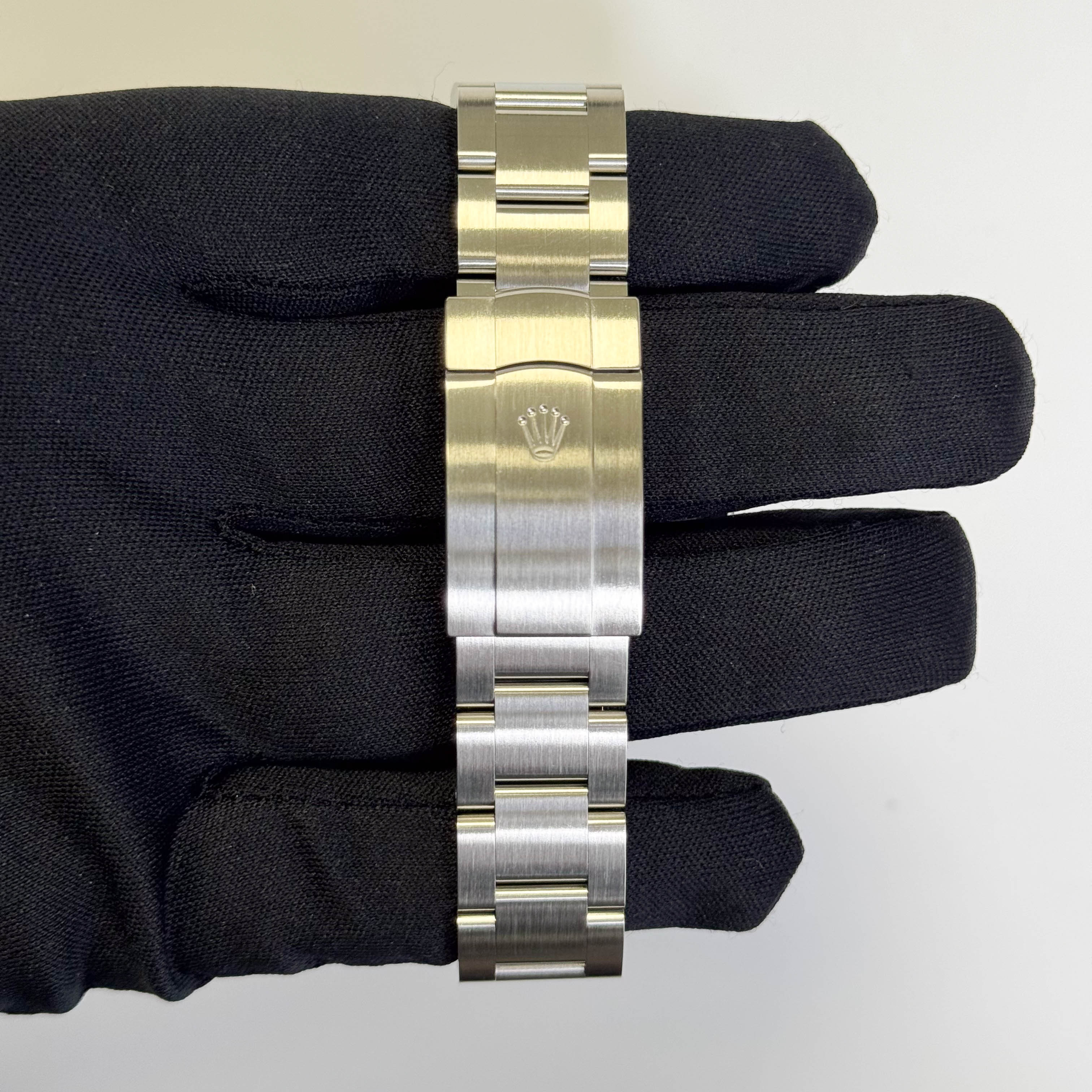 Rolex Oyster Perpetual 41mm Pistachio Dial Watch Ref# 134300 - Happy Jewelers Fine Jewelry Lifetime Warranty