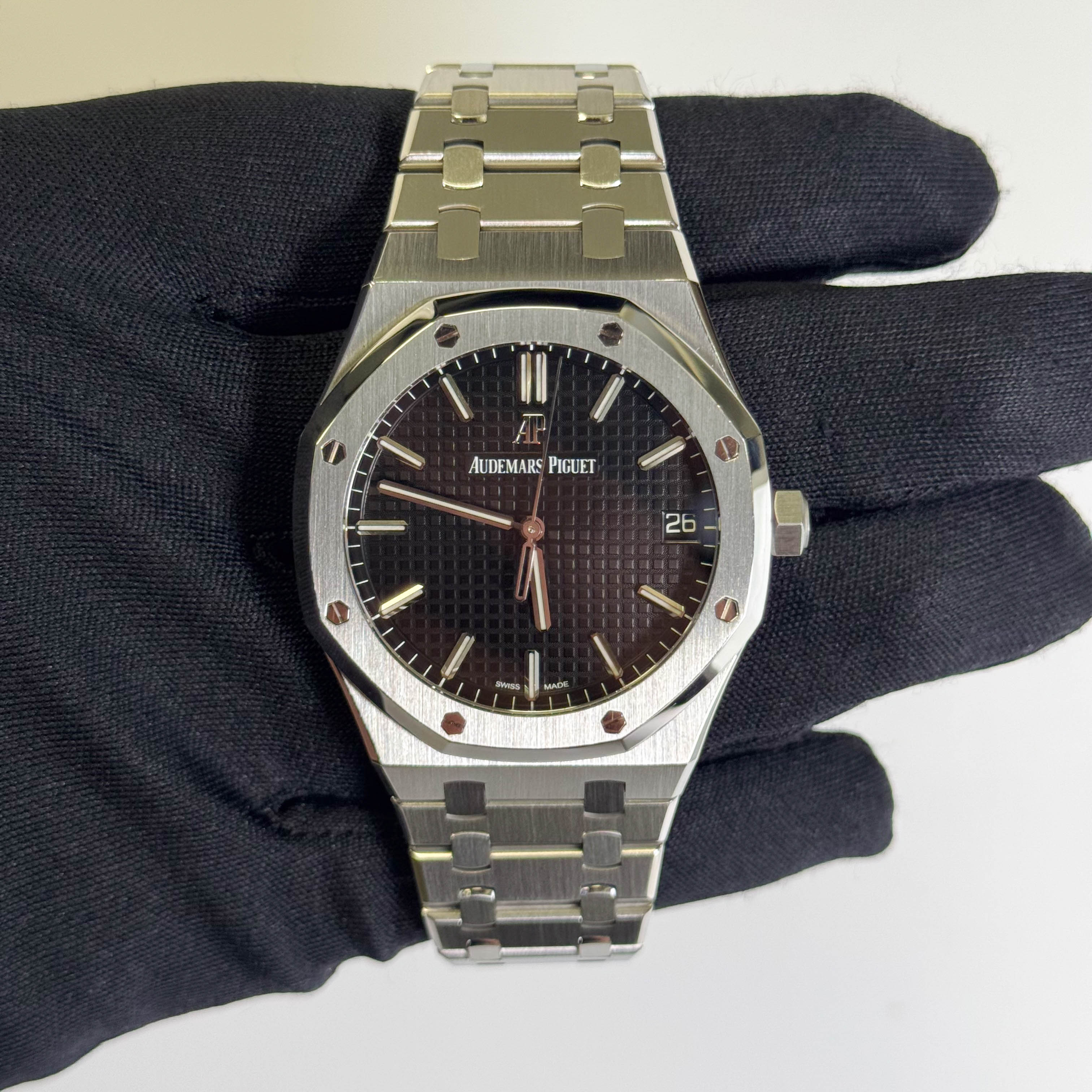 Audemars Piguet Royal Oak 41mm Black Dial Watch Ref# 15500ST.OO.1220ST.03