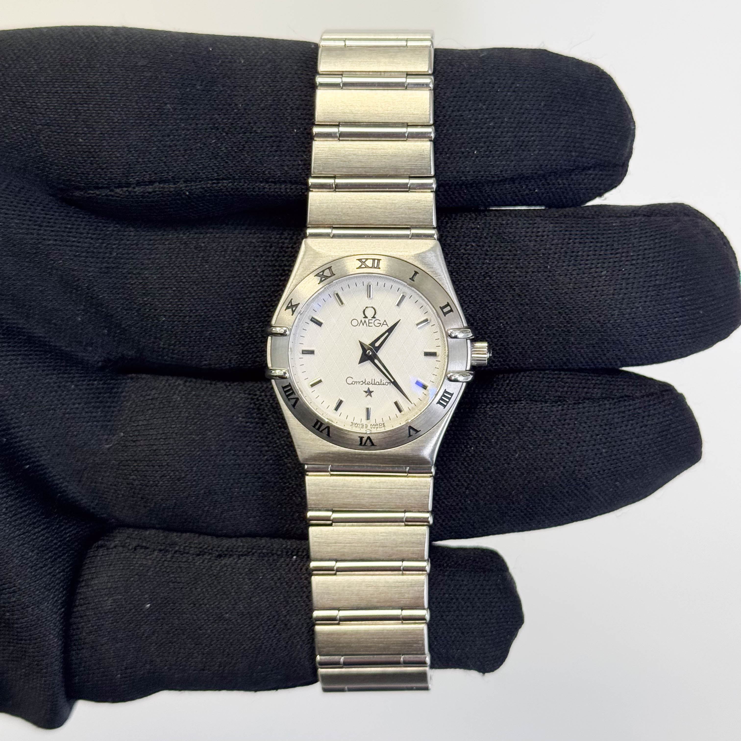 Omega Constellation 23mm Silver Dial Watch Ref: 1572.30.00 - Happy Jewelers Fine Jewelry Lifetime Warranty