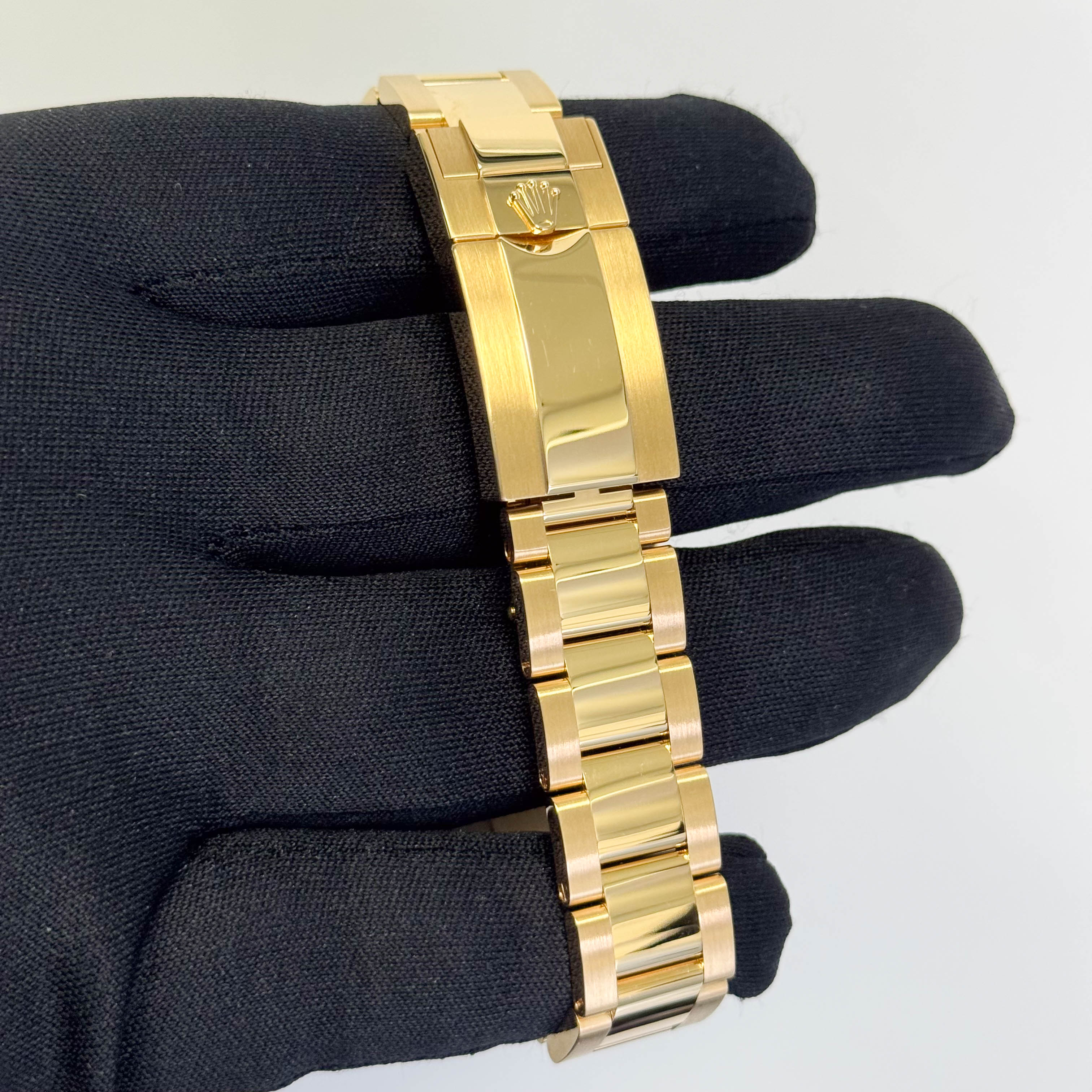 Rolex Daytona 40mm Green Dial Watch Ref# 126508 - Happy Jewelers Fine Jewelry Lifetime Warranty