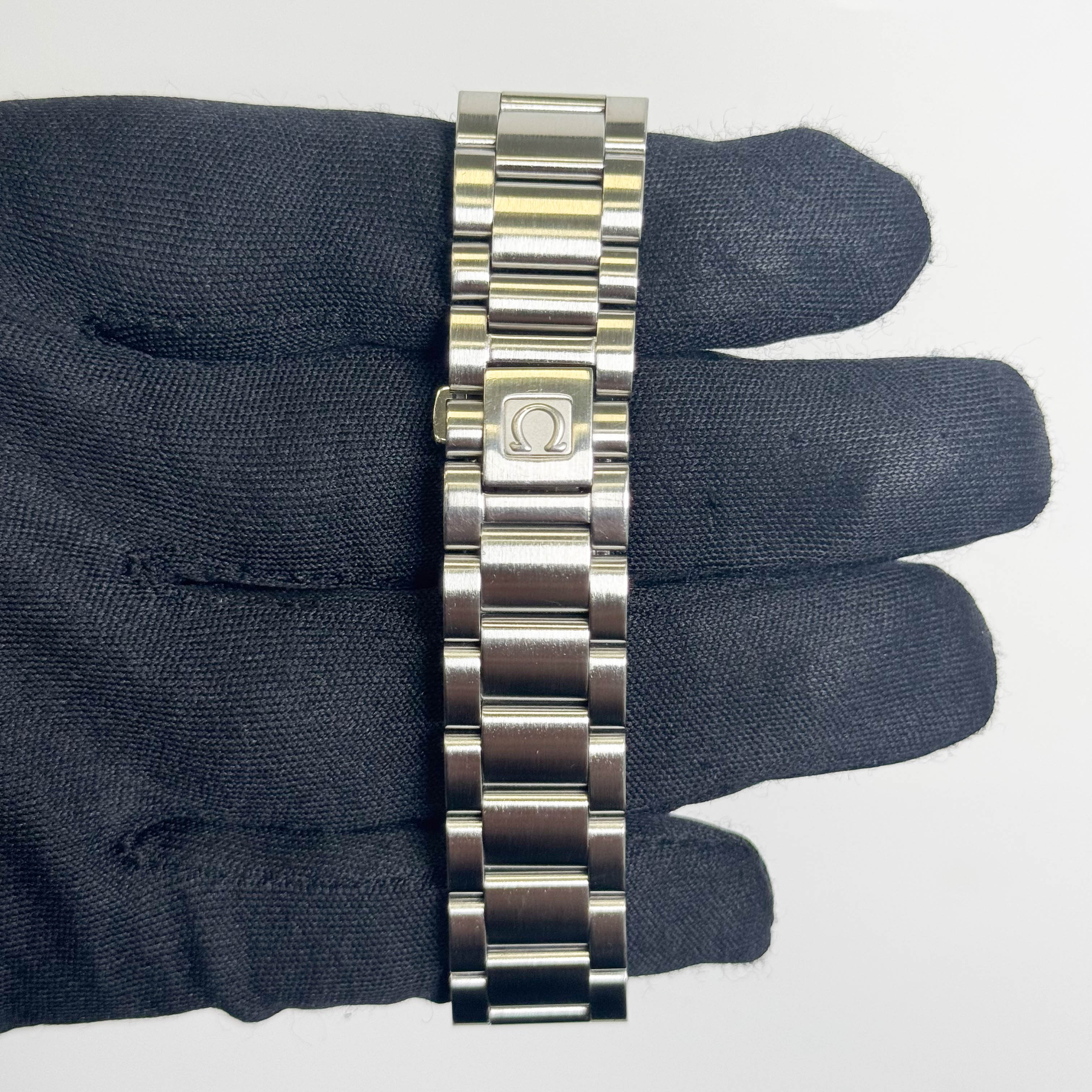 Omega Seamaster 36mm Black Dial Watch Ref# 2518.50.00 – Happy Jewelers
