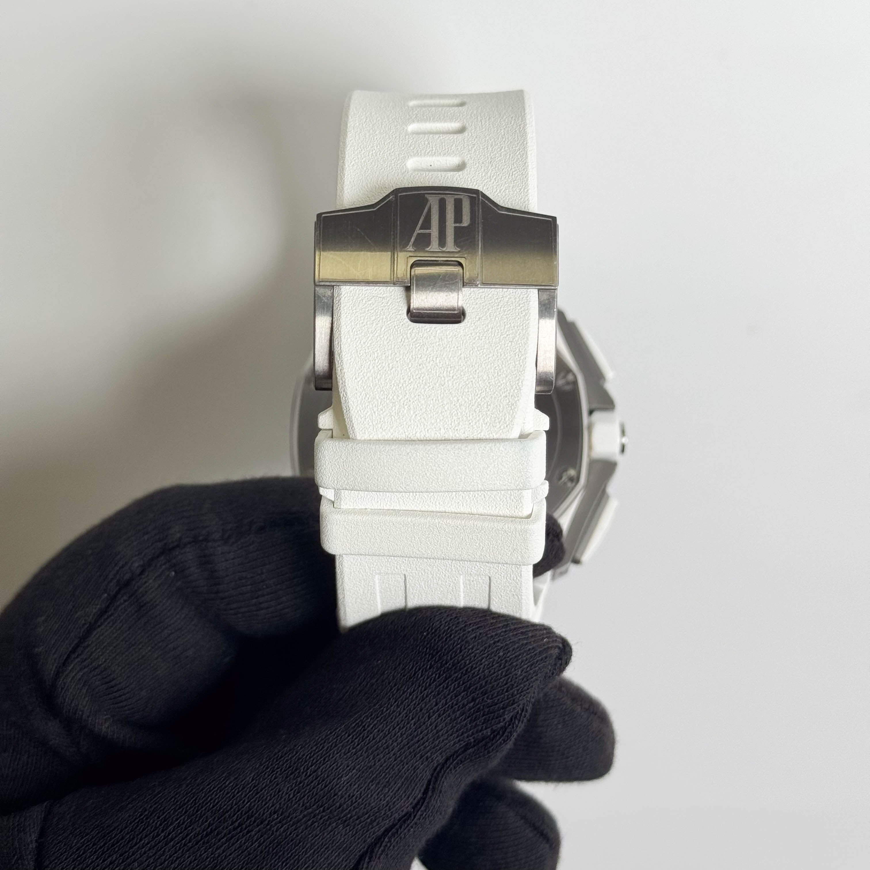 Audemars Piguet Royal Oak Offshore 44mm White Dial Watch Ref# 26402CB.OO.A010CA.01