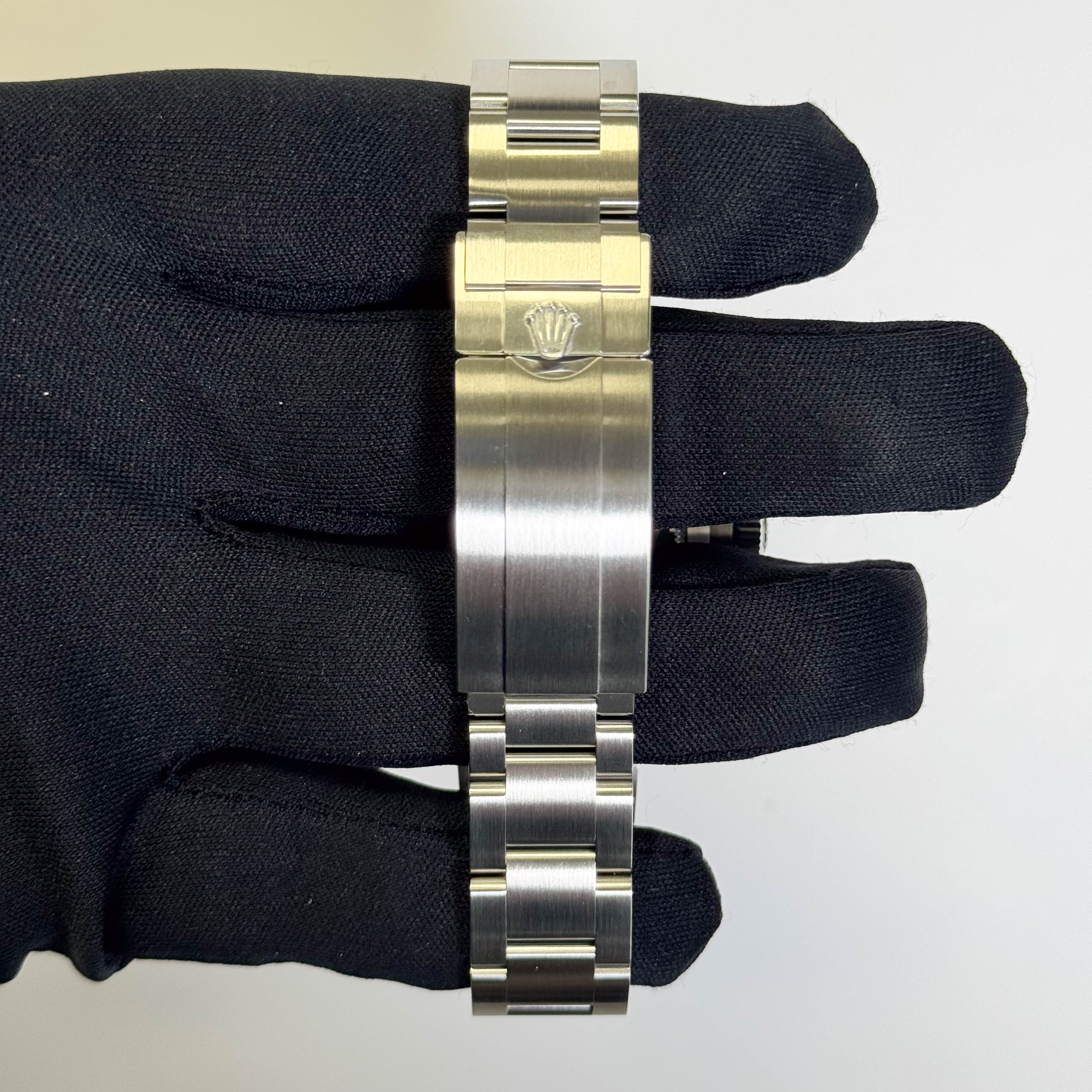 Rolex Submariner 41mm Black Dial Watch Ref# 124060 – Happy Jewelers