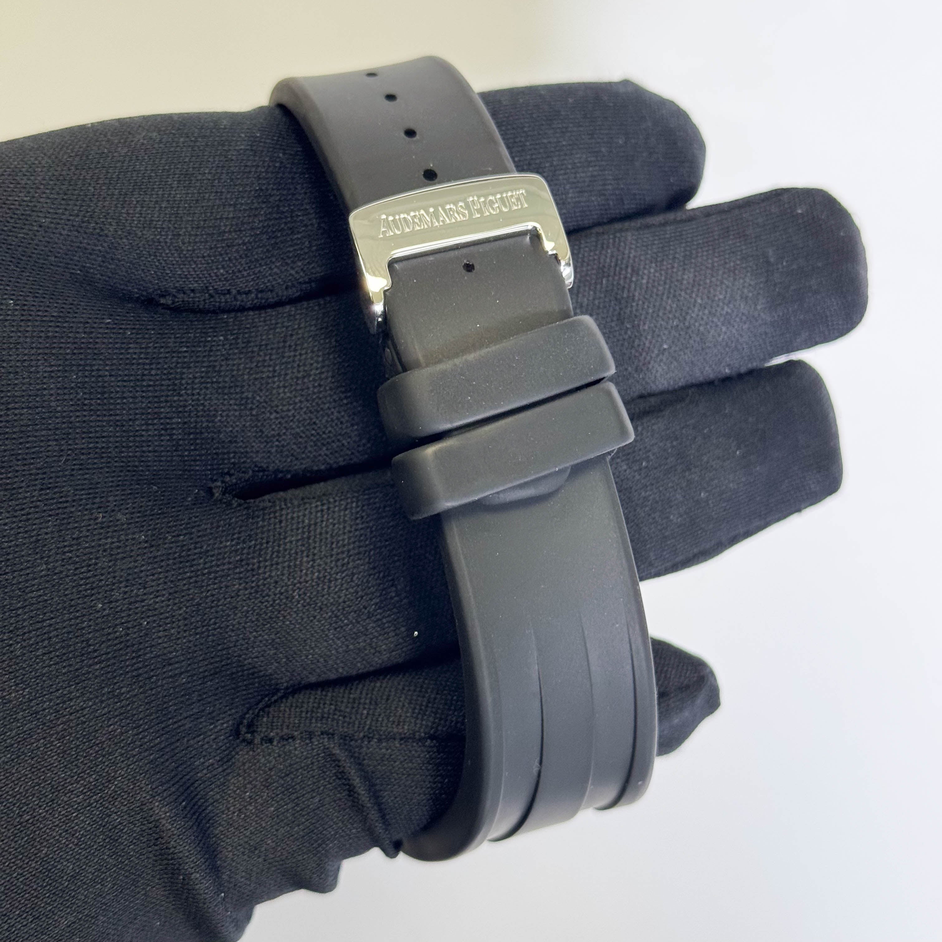 Audemars Piguet Royal Oak 42mm Black Dial Watch Ref# 26170ST.OO.D101CR.03 - Happy Jewelers Fine Jewelry Lifetime Warranty