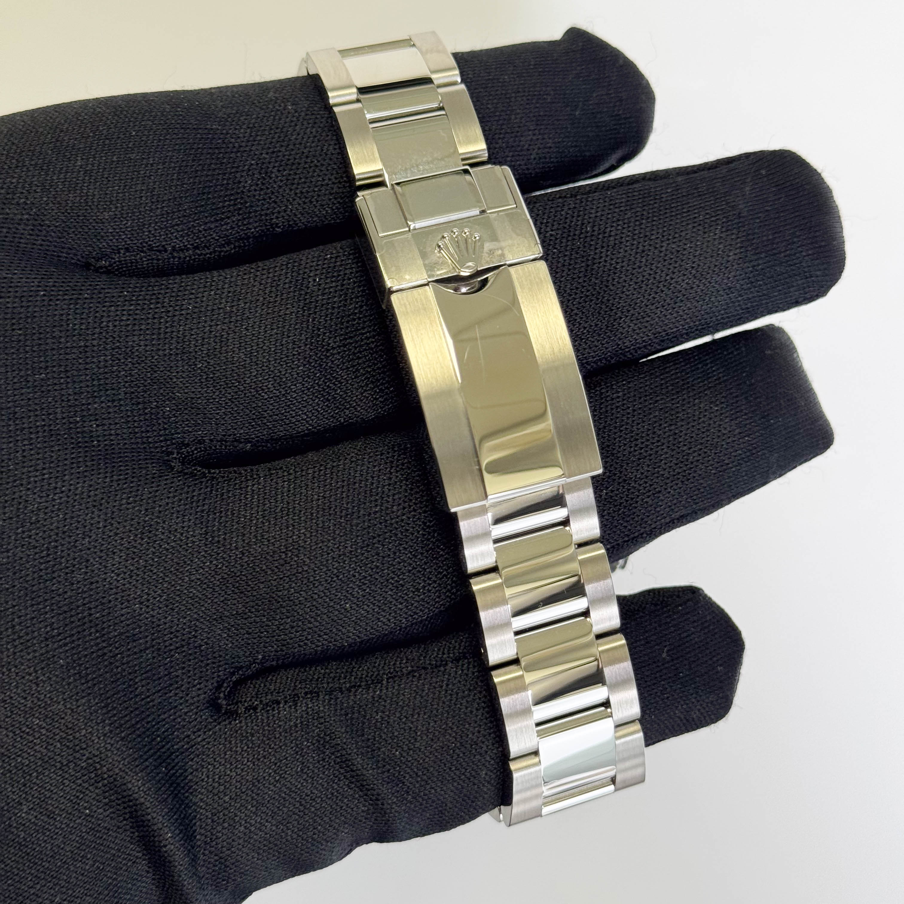 Rolex Daytona 40mm White Dial Watch Ref# 126500LN