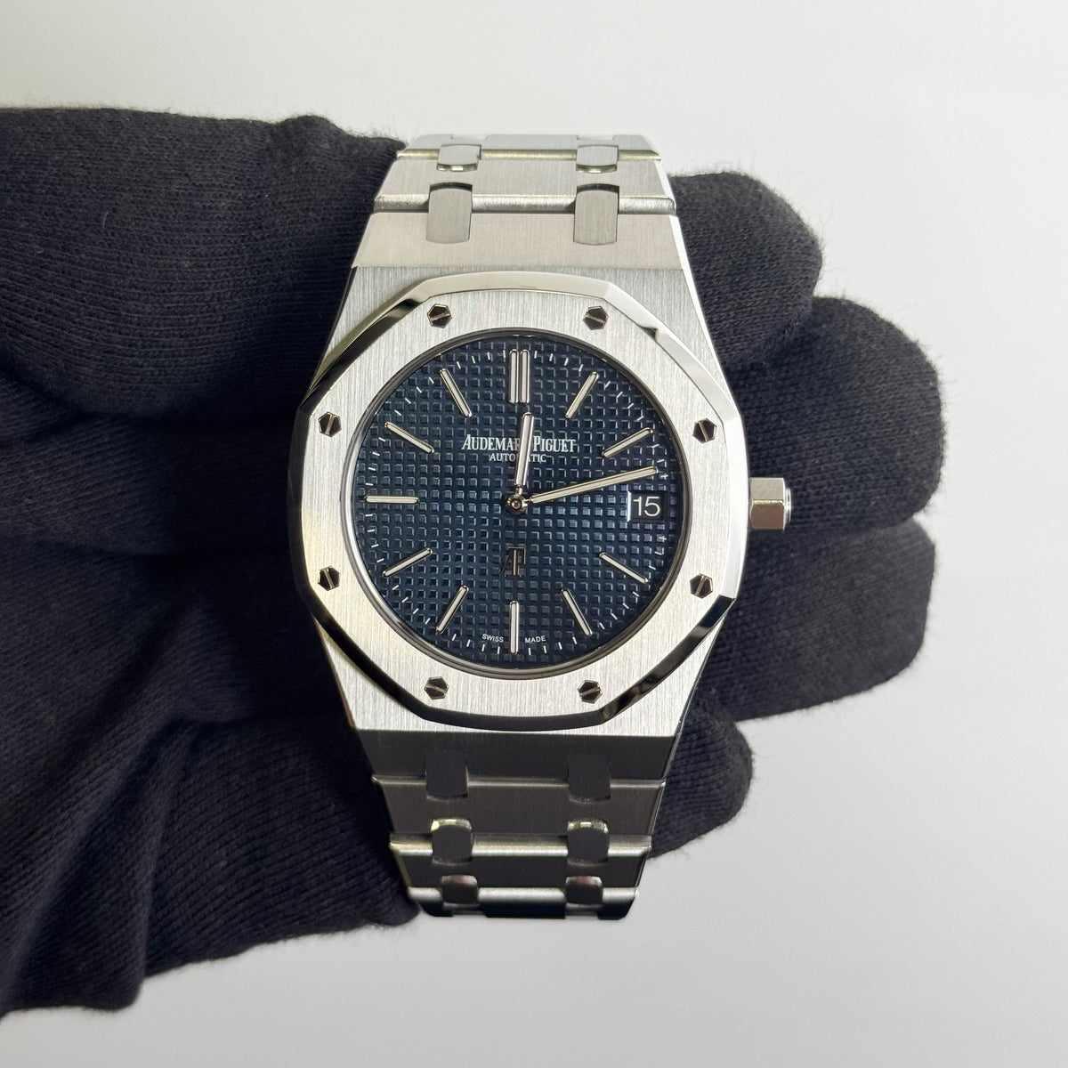 Audemars Piguet Royal Oak "Jumbo" 39mm Blue Dial Watch Ref# 15202ST.OO.1240ST.01